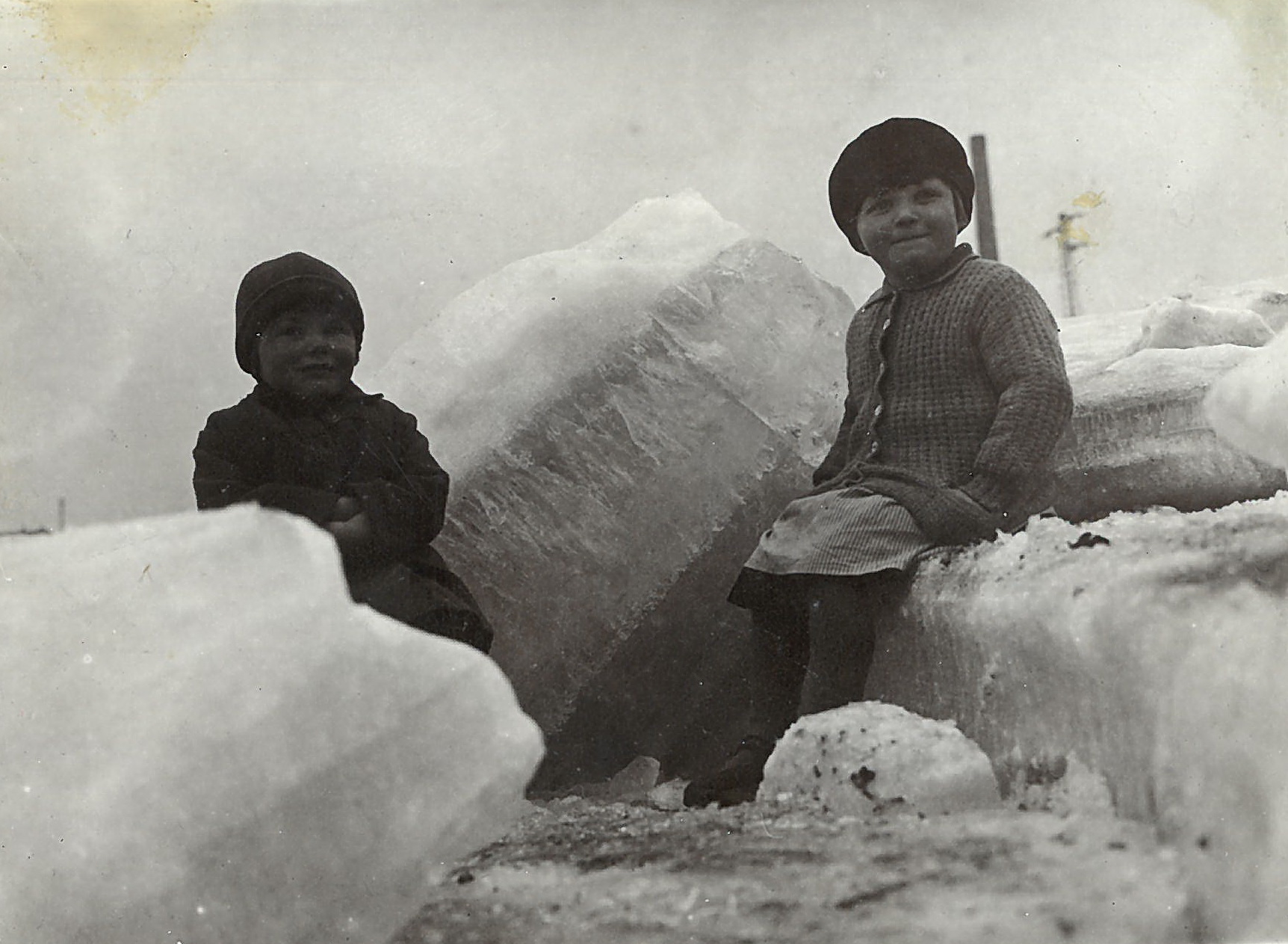 Kinder auf dem Main-Eis