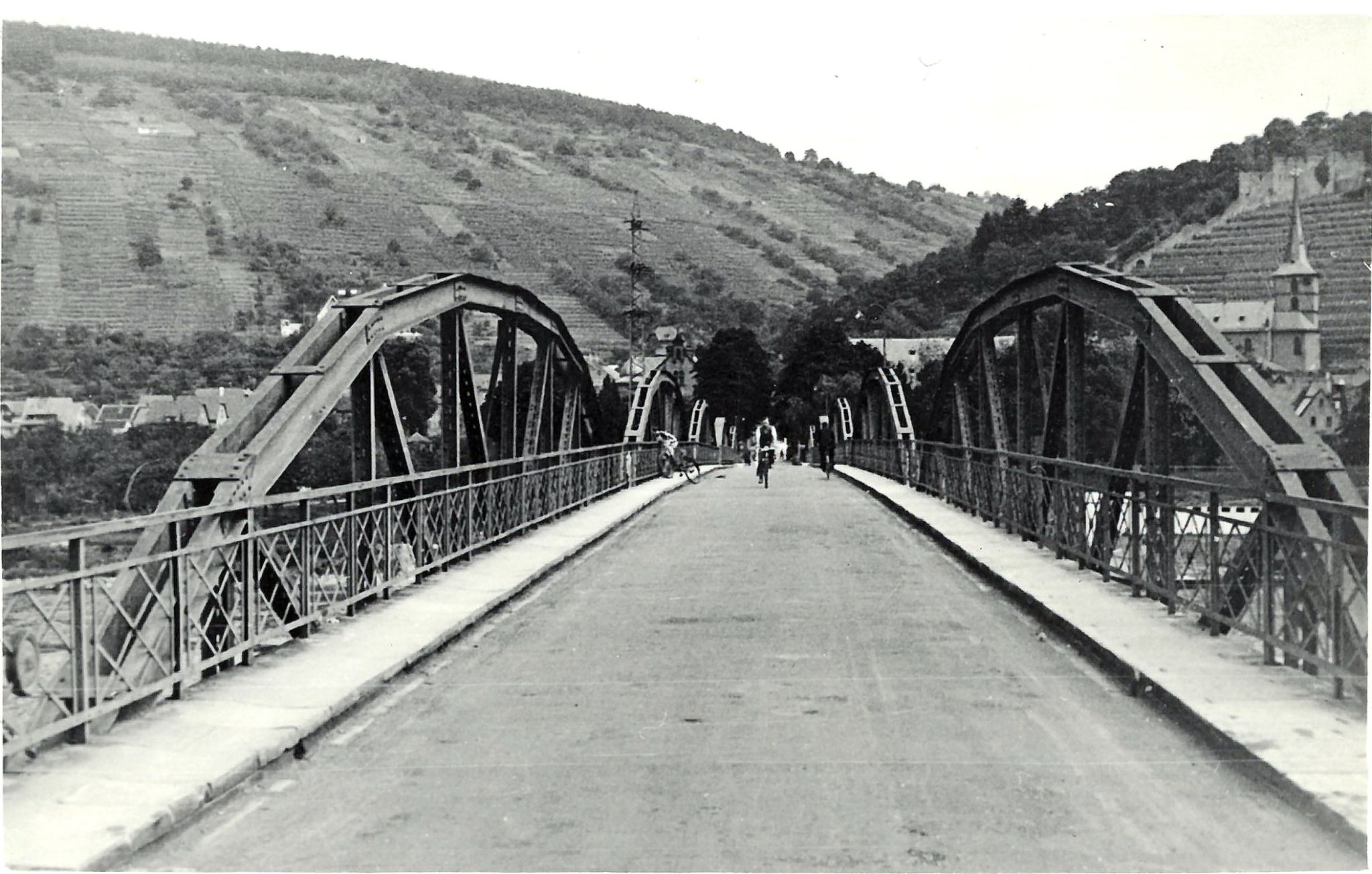 Die erste Mainbrücke 1880