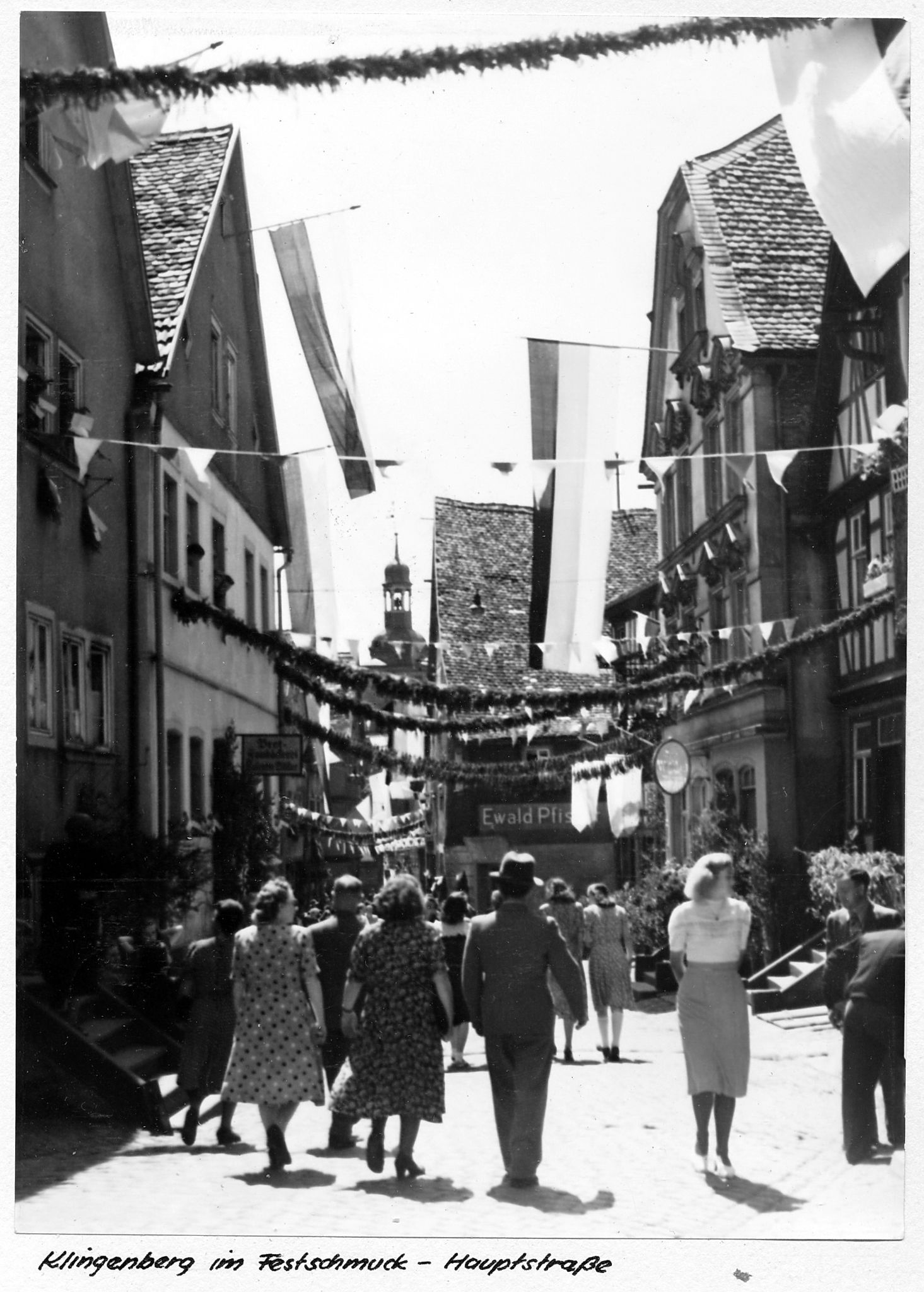 Klingenberg im Festschmuck
