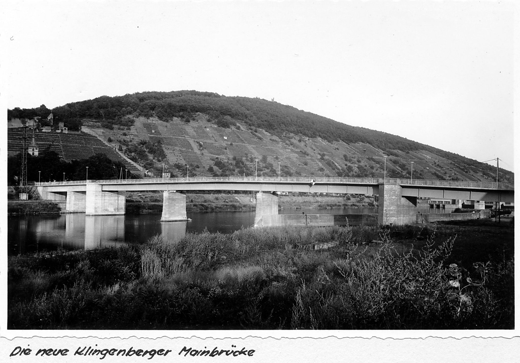 Die zweite Mainbrücke 1949