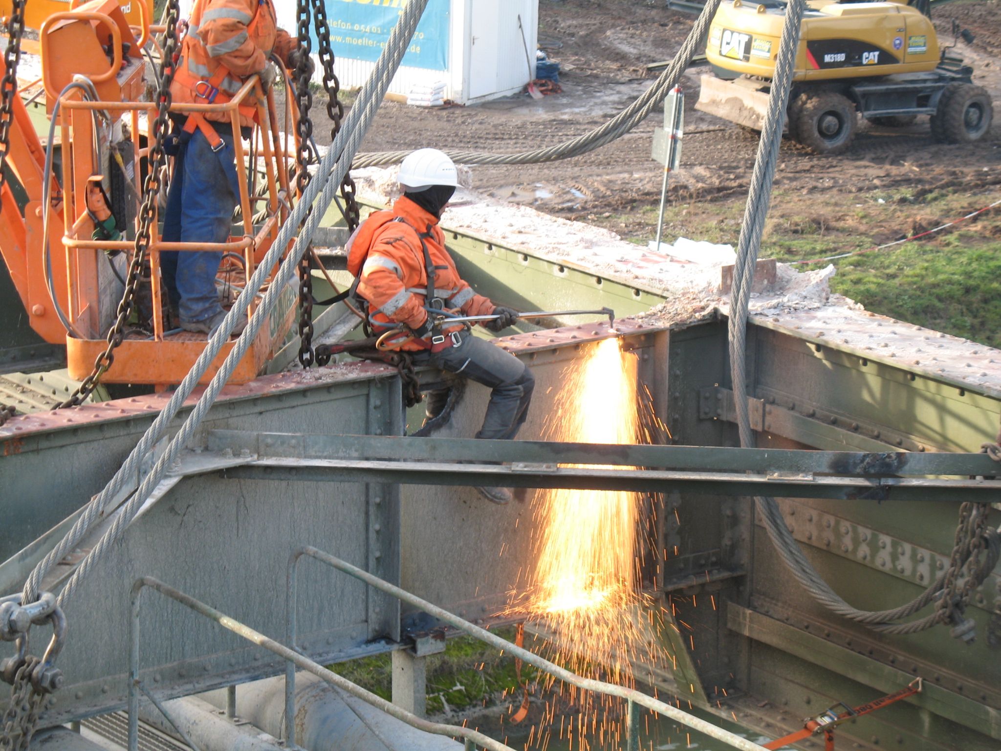 Abriss der alten Mainbrücke im Jahr 2012