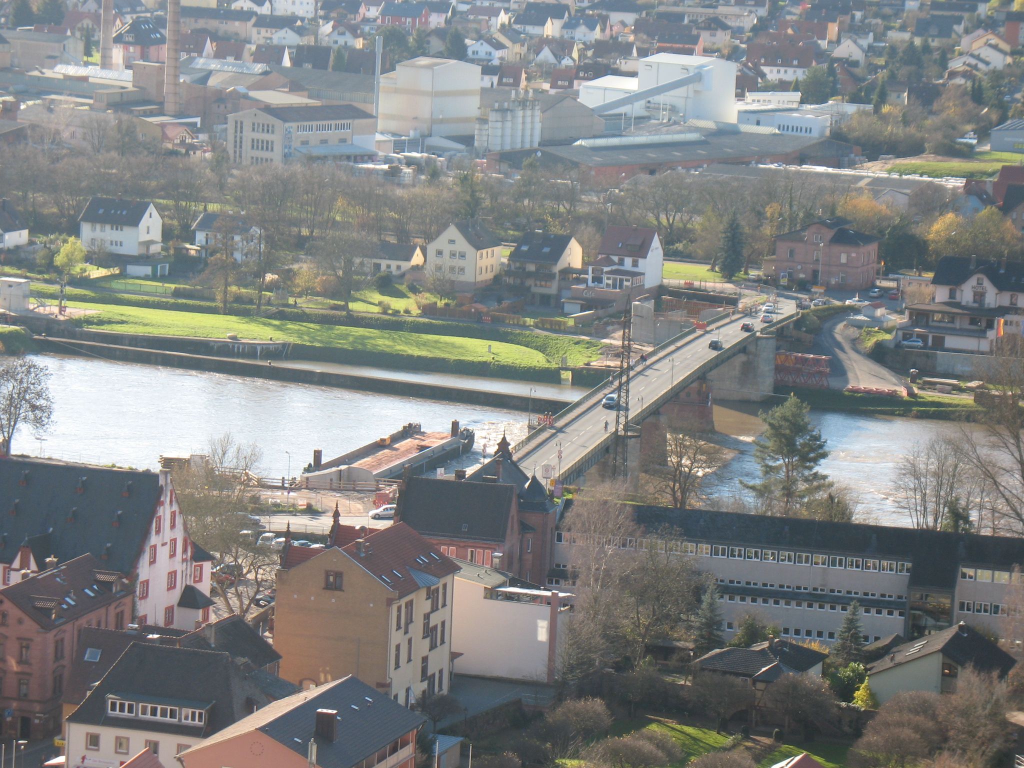 Blick vom Hoberg auf die Baustelle