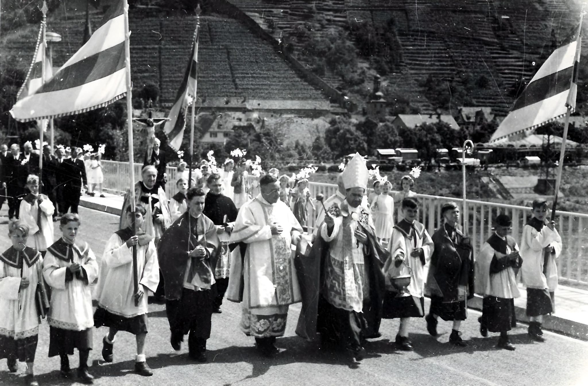 Segnung der Mainbrücke am 29. Juni 1949