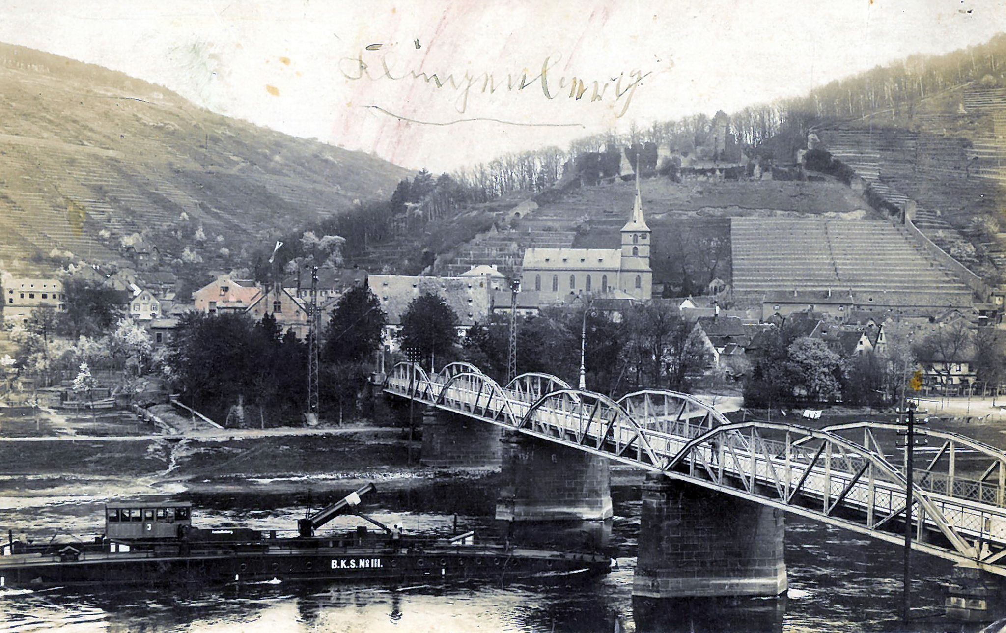 Die "Mähkuh" vor der Brückendurchfahrt um 1915