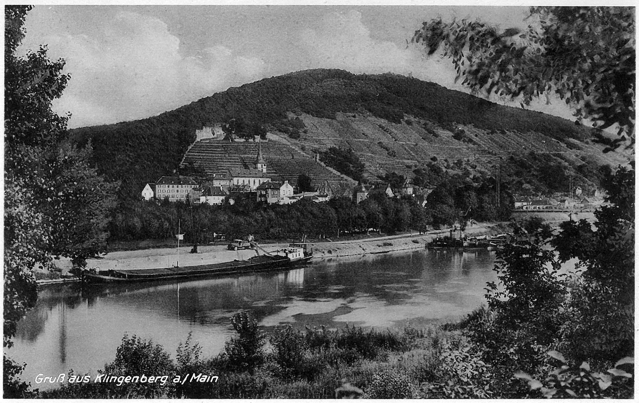 Beladen eines Schiffes an der sog. "Einladung" in Klingenberg