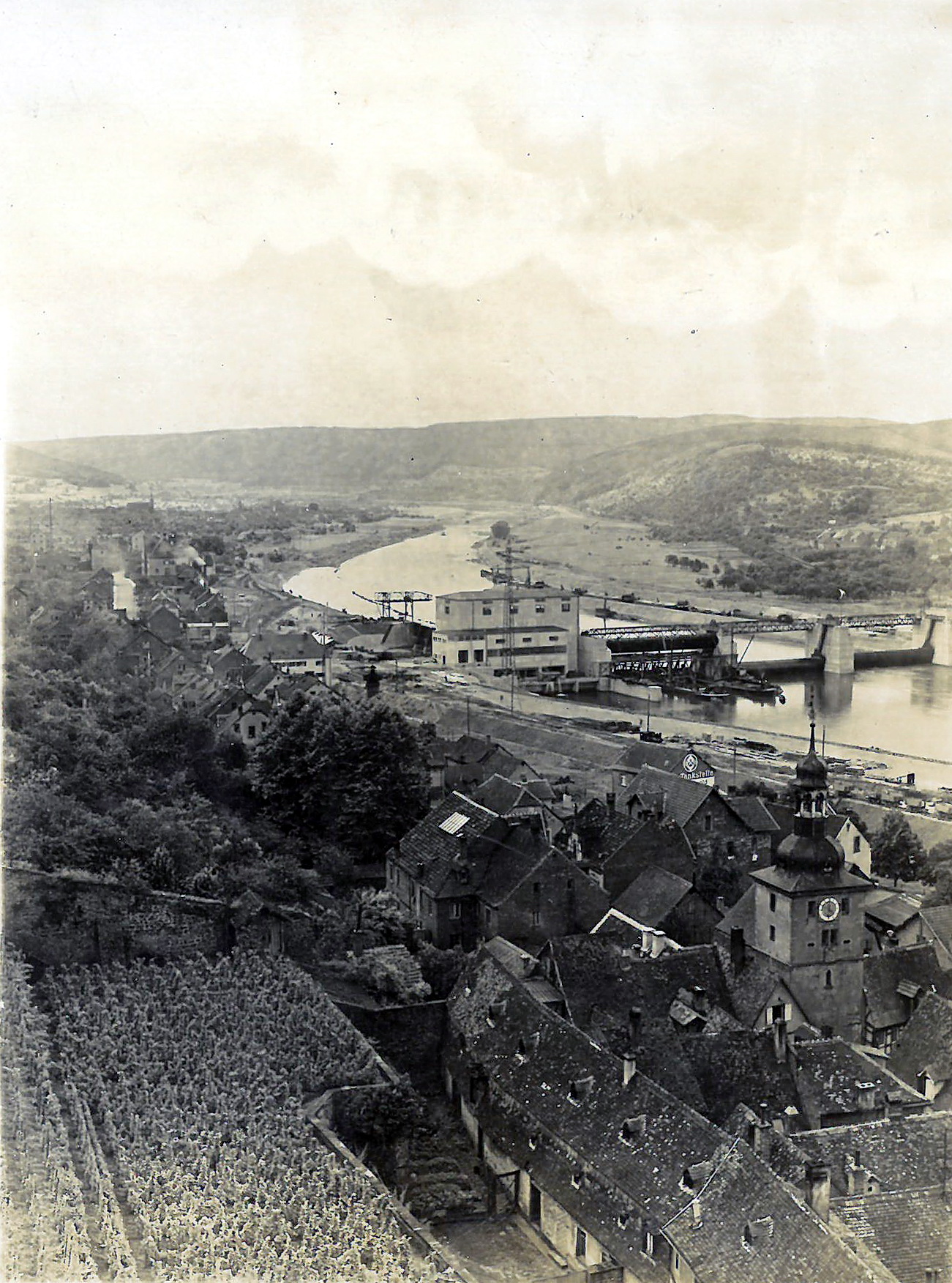 Gesamtansicht vom Bau der Staustufe 1929