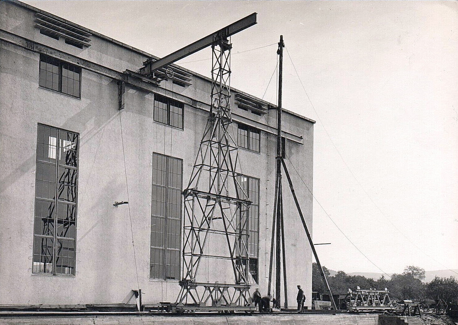 Restarbeiten am Kraftwerkshaus