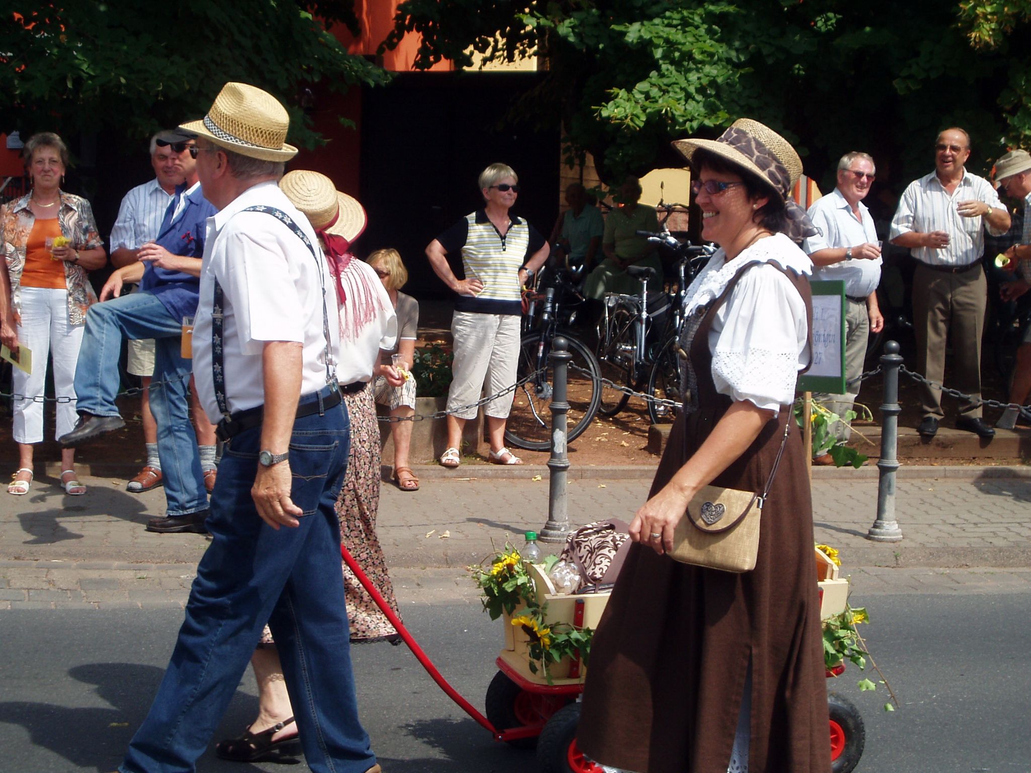 Jubiläumsfestzug 100 Jahre Weinbauverein