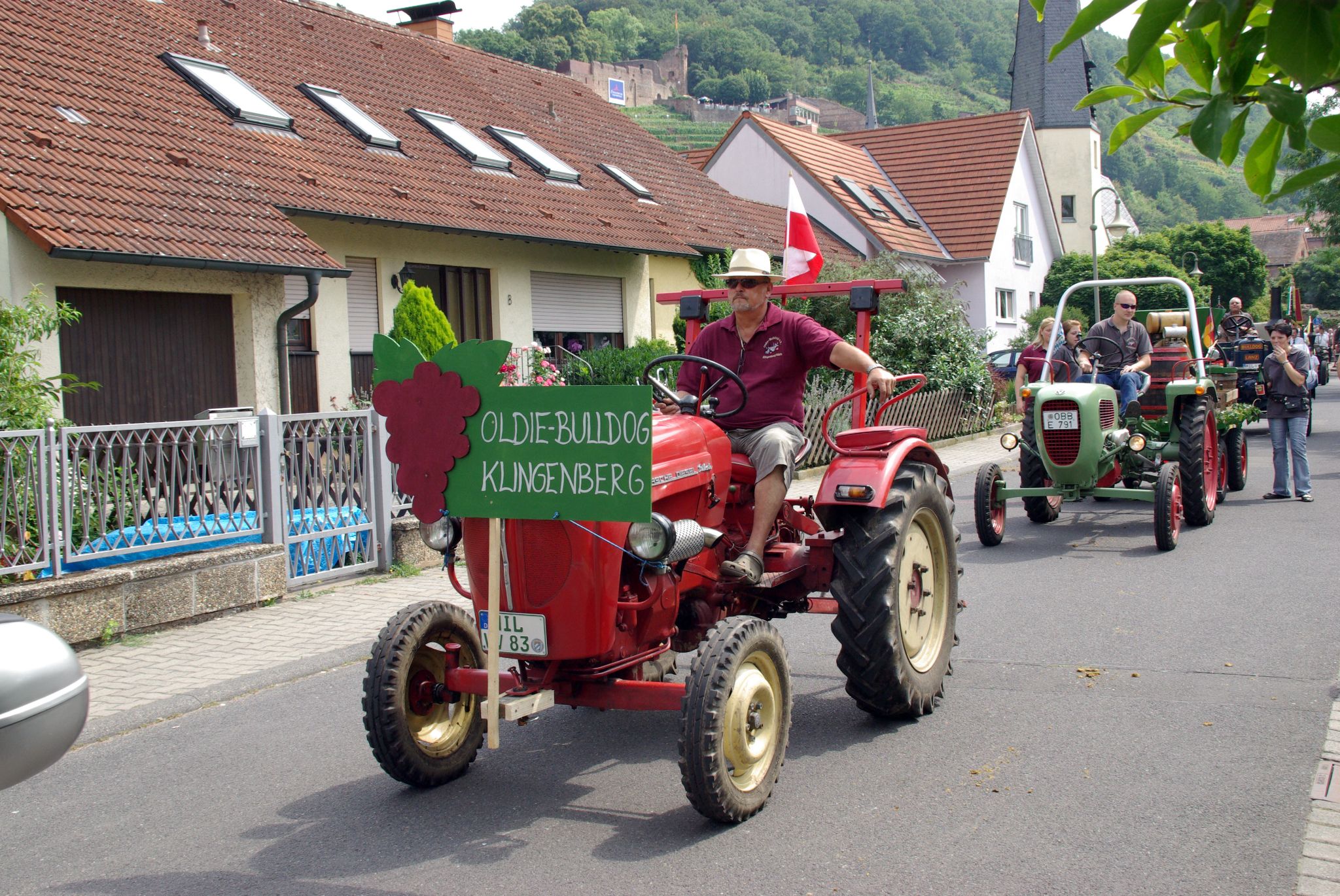 Jubiläumsfestzug 100 Jahre Weinbauverein