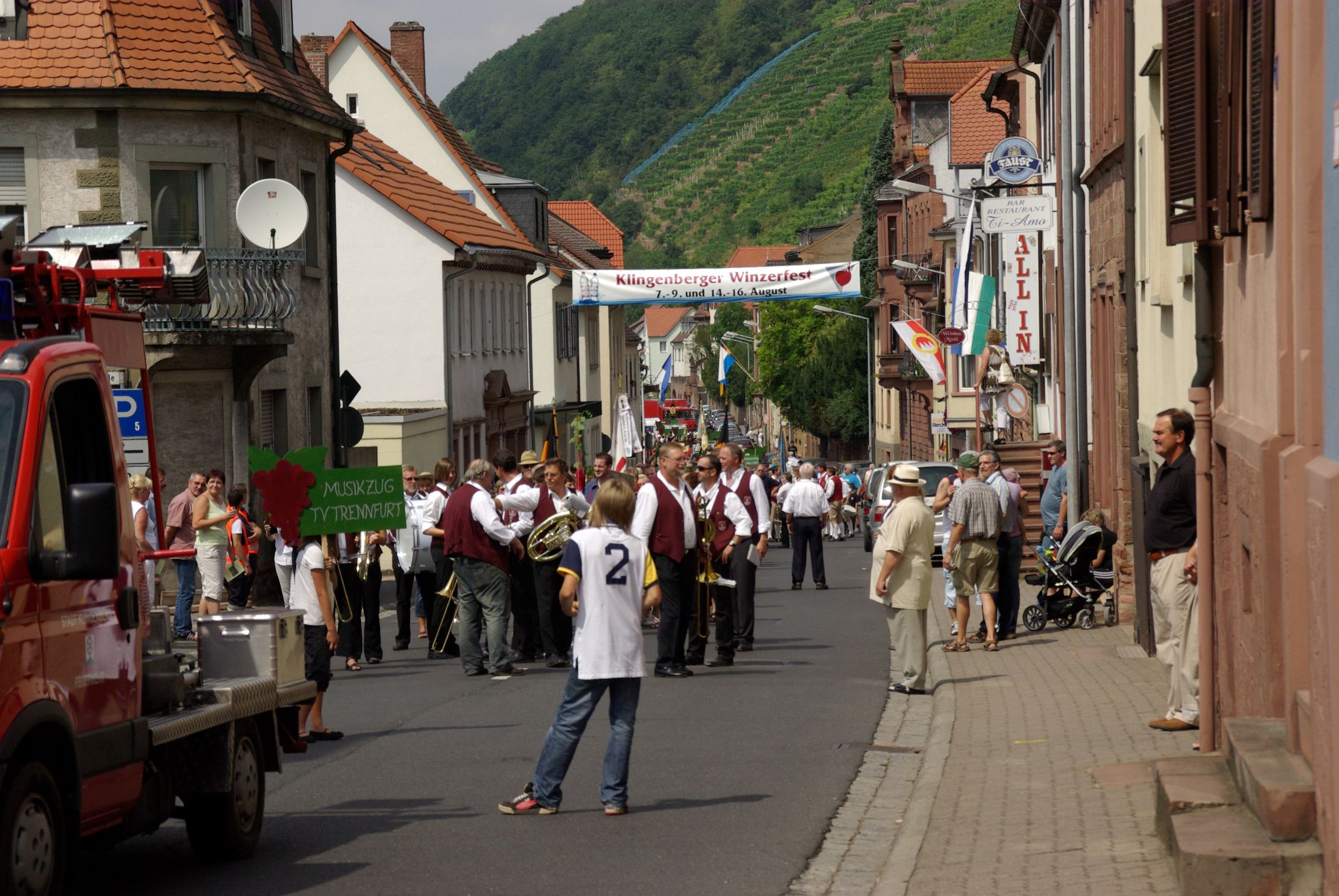 Jubiläumsfestzug 100 Jahre Weinbauverein