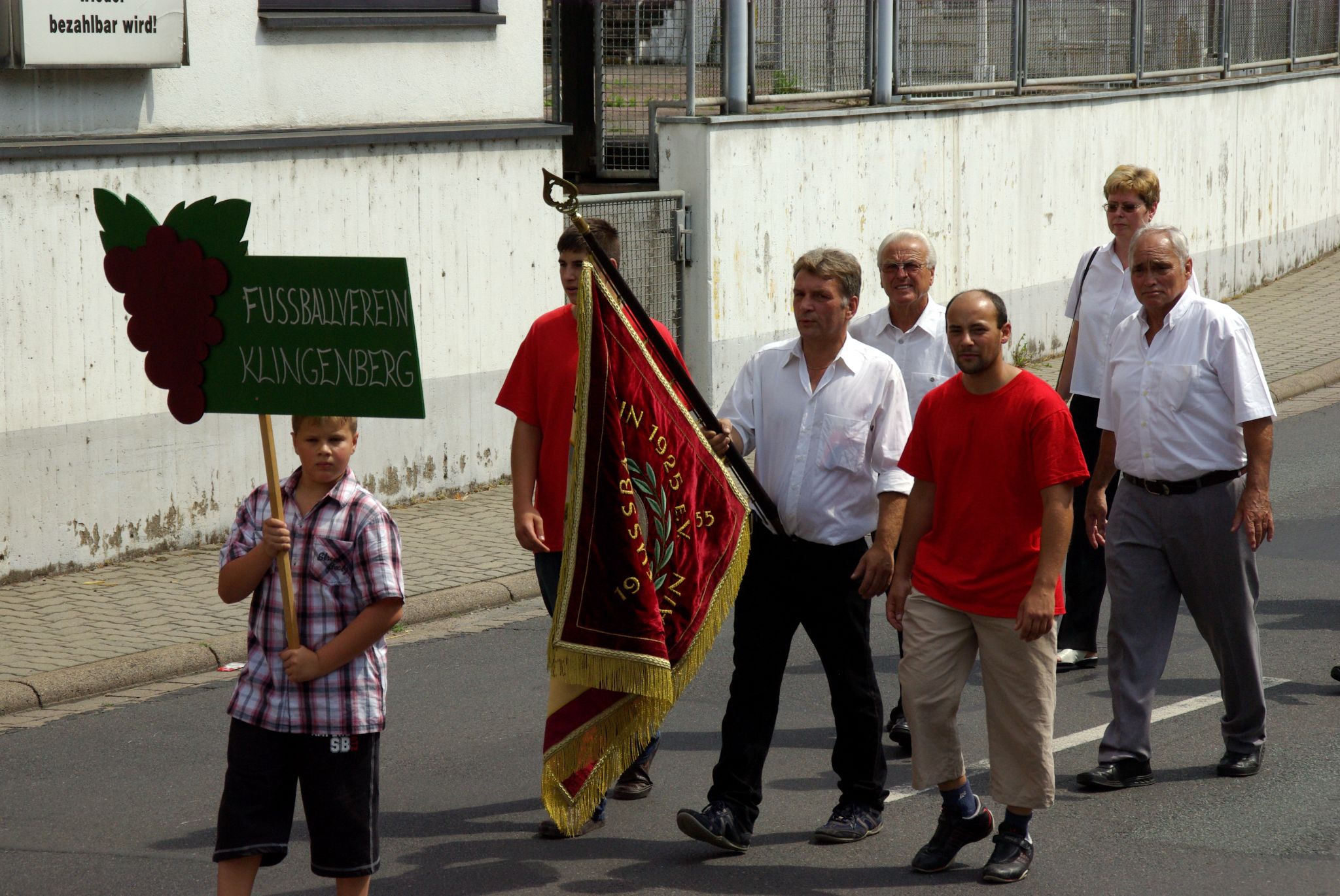 Jubiläumsfestzug 100 Jahre Weinbauverein