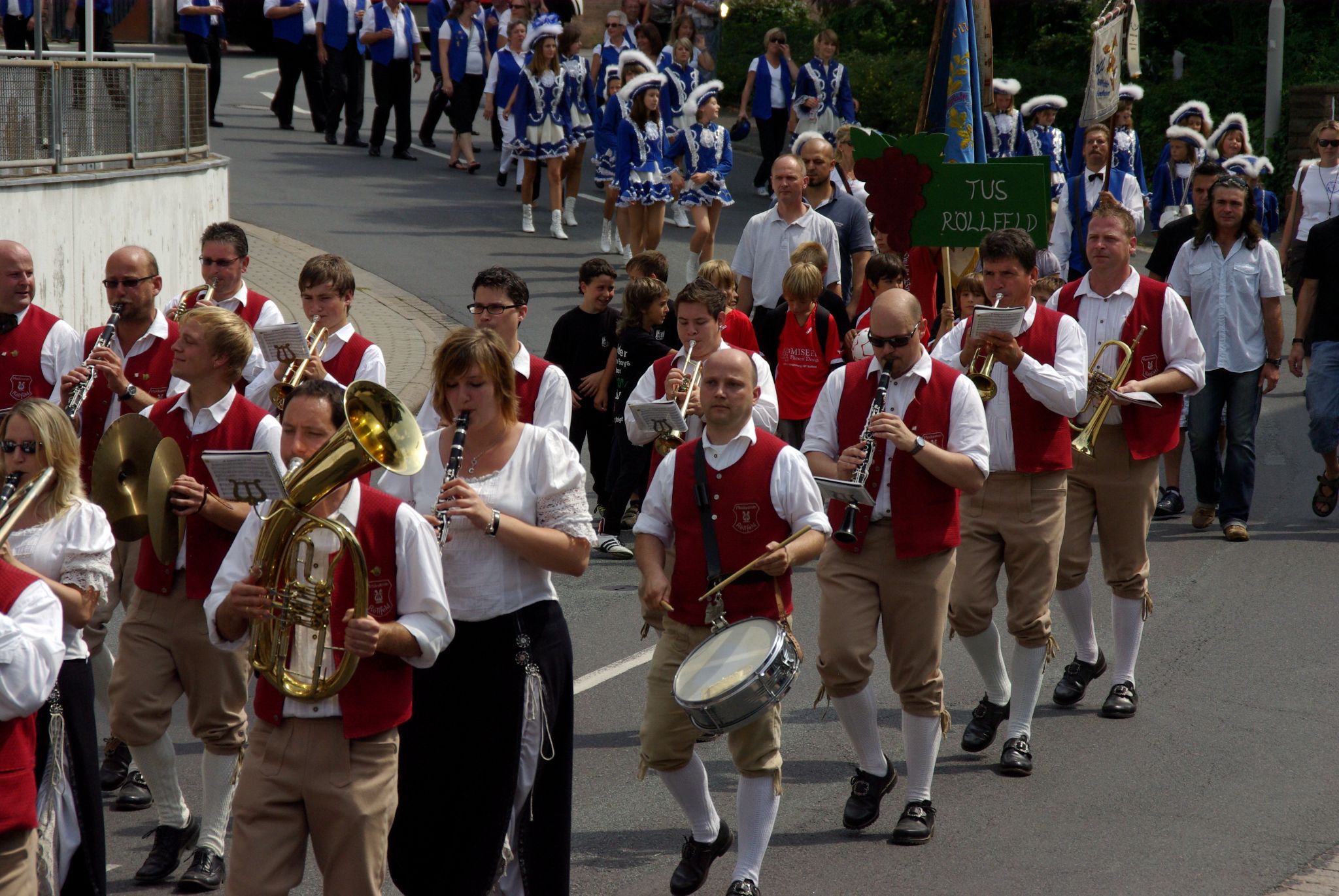 Jubiläumsfestzug 100 Jahre Weinbauverein