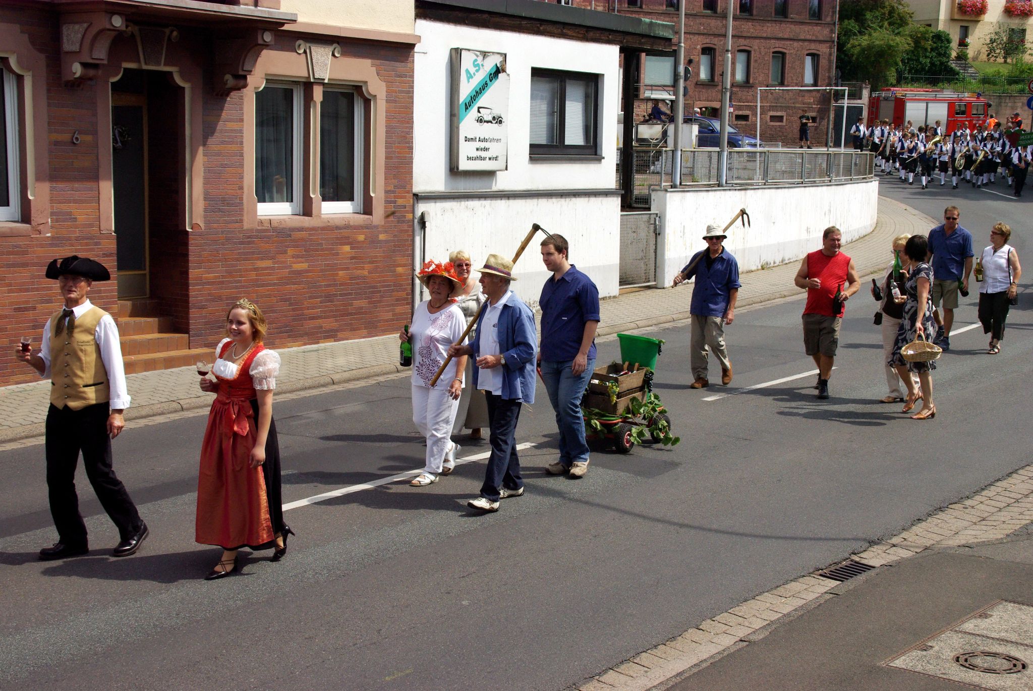 Jubiläumsfestzug 100 Jahre Weinbauverein