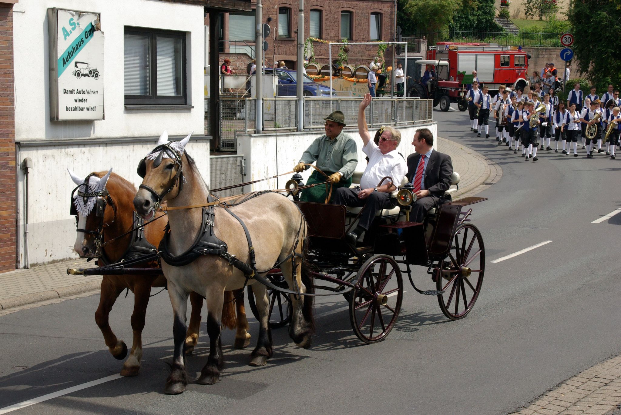 Jubiläumsfestzug 100 Jahre Weinbauverein
