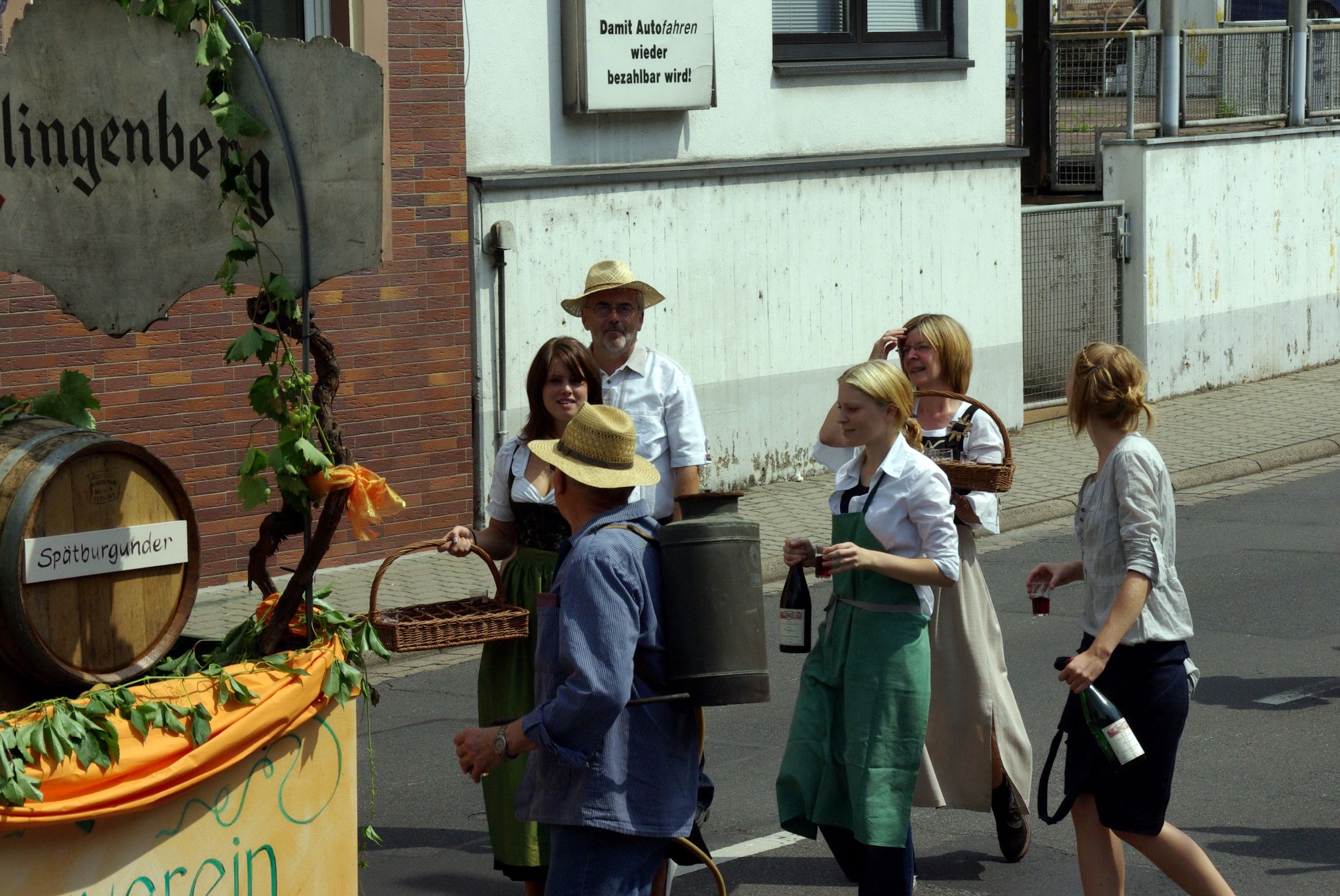 Jubiläumsfestzug 100 Jahre Weinbauverein