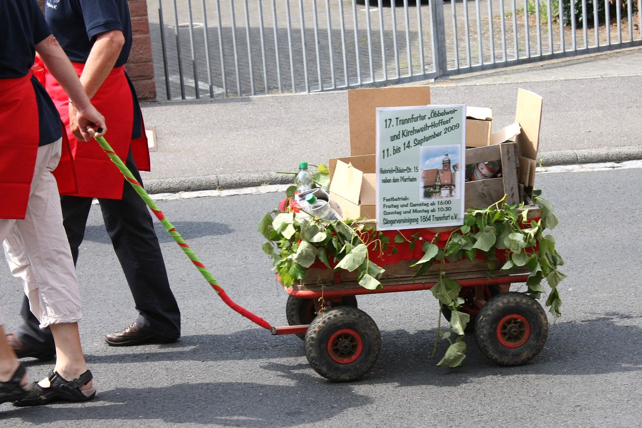 Jubiläumsfestzug 100 Jahre Weinbauverein