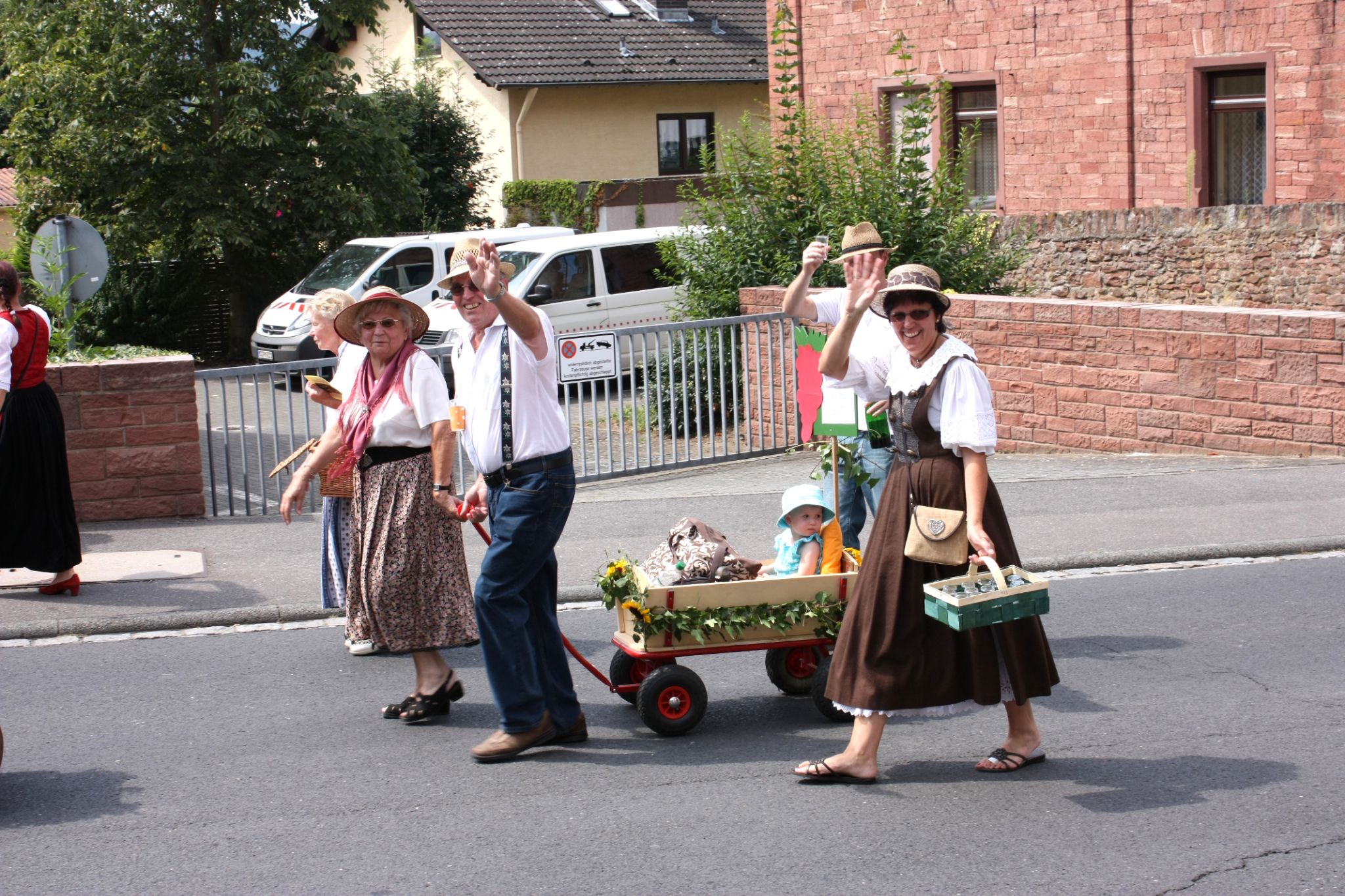 Jubiläumsfestzug 100 Jahre Weinbauverein