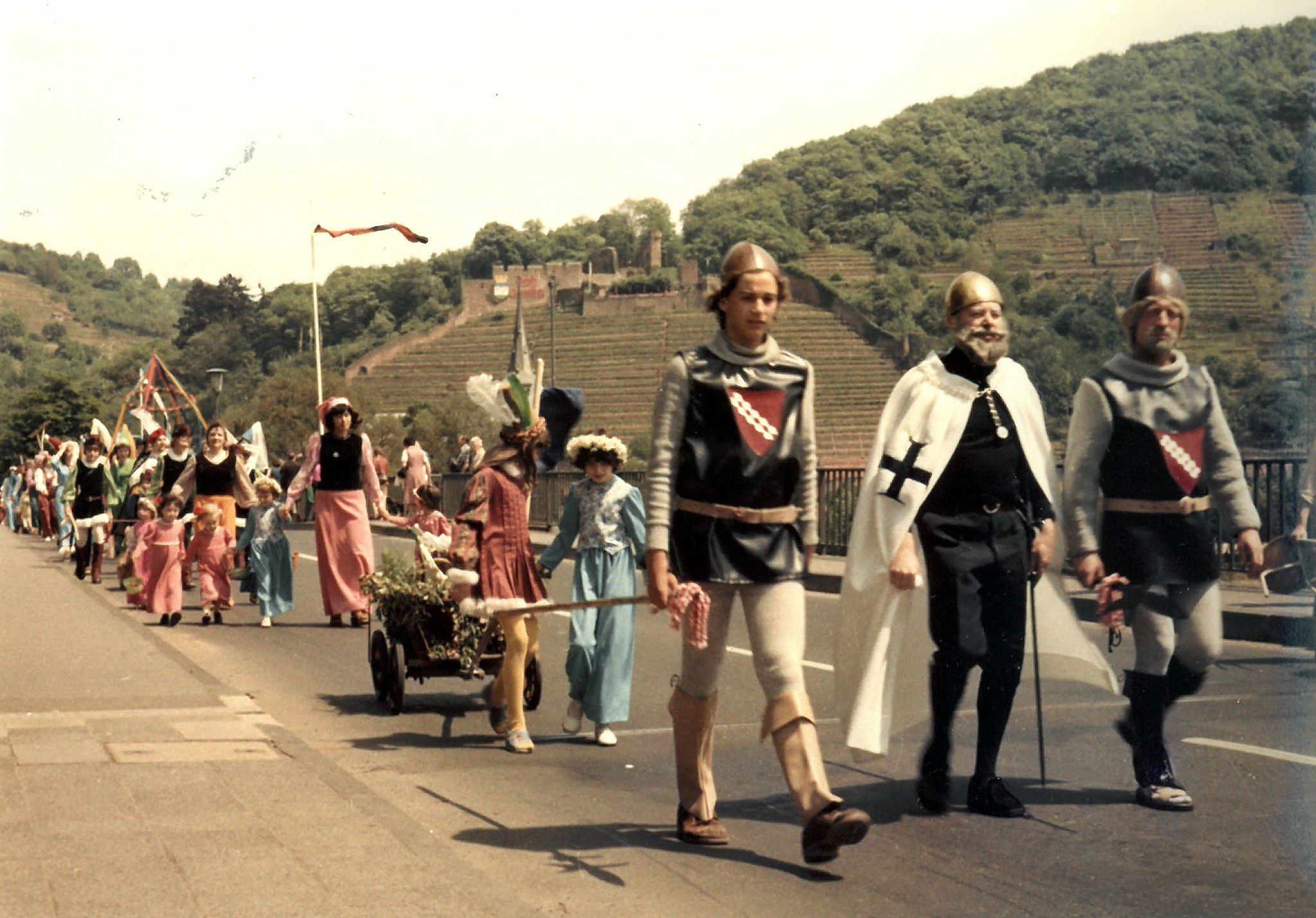 "... bald wird es blutiger Ernst im Heiligen Lande"