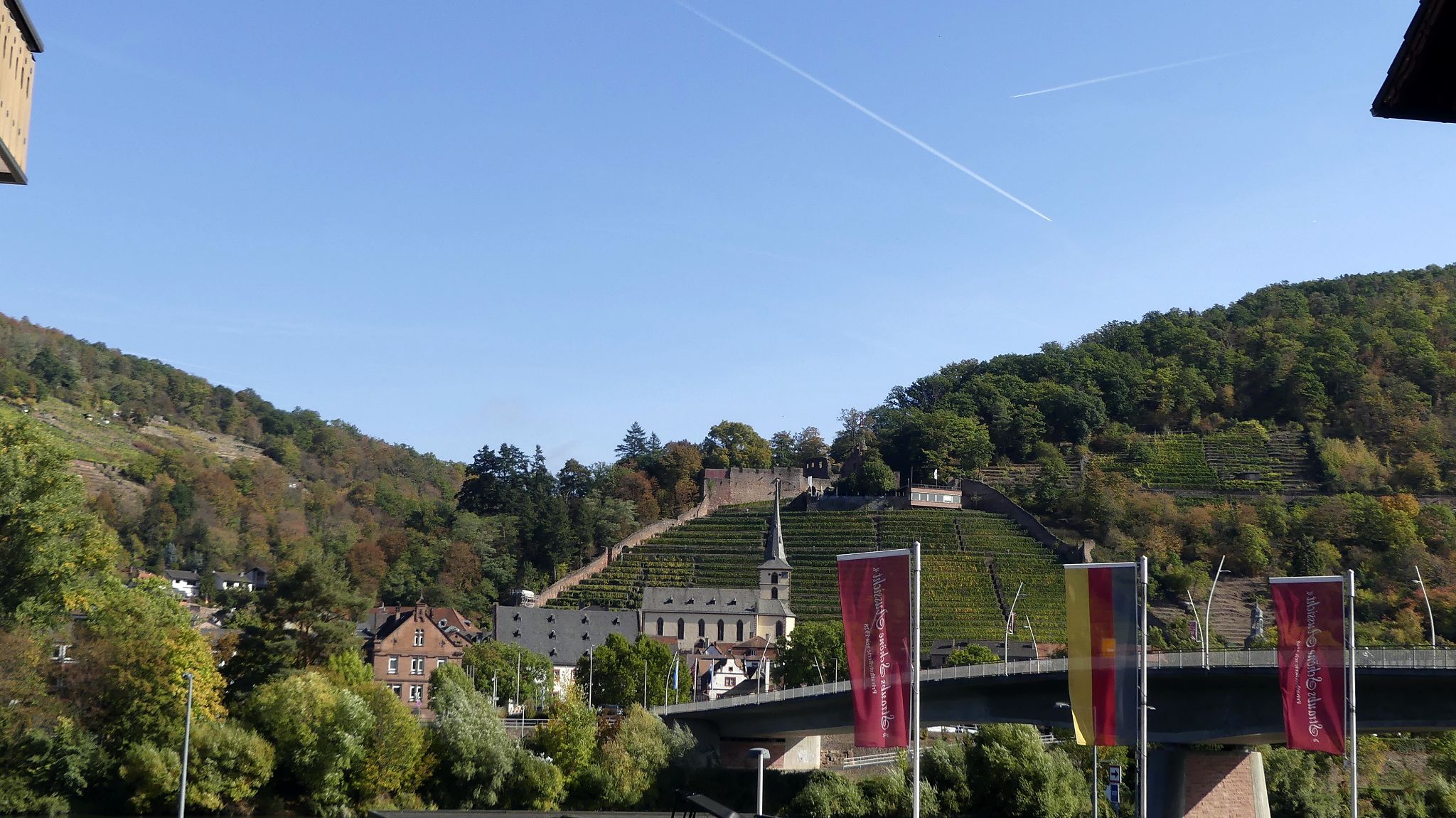 Blick zur Burg am 4. Oktober 2026