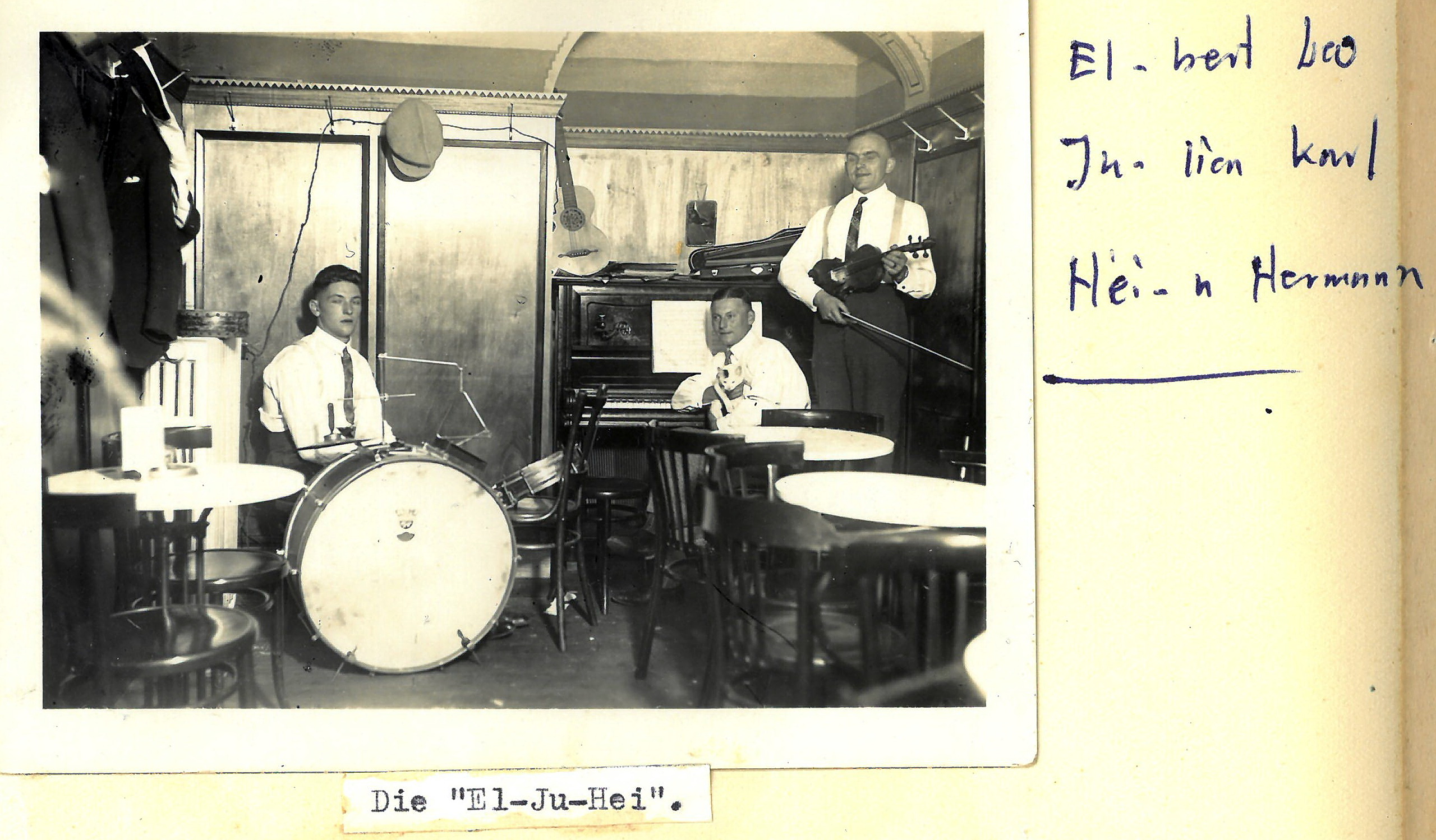 Faschingsball im Saalbau Schipper in den 1930er Jahren