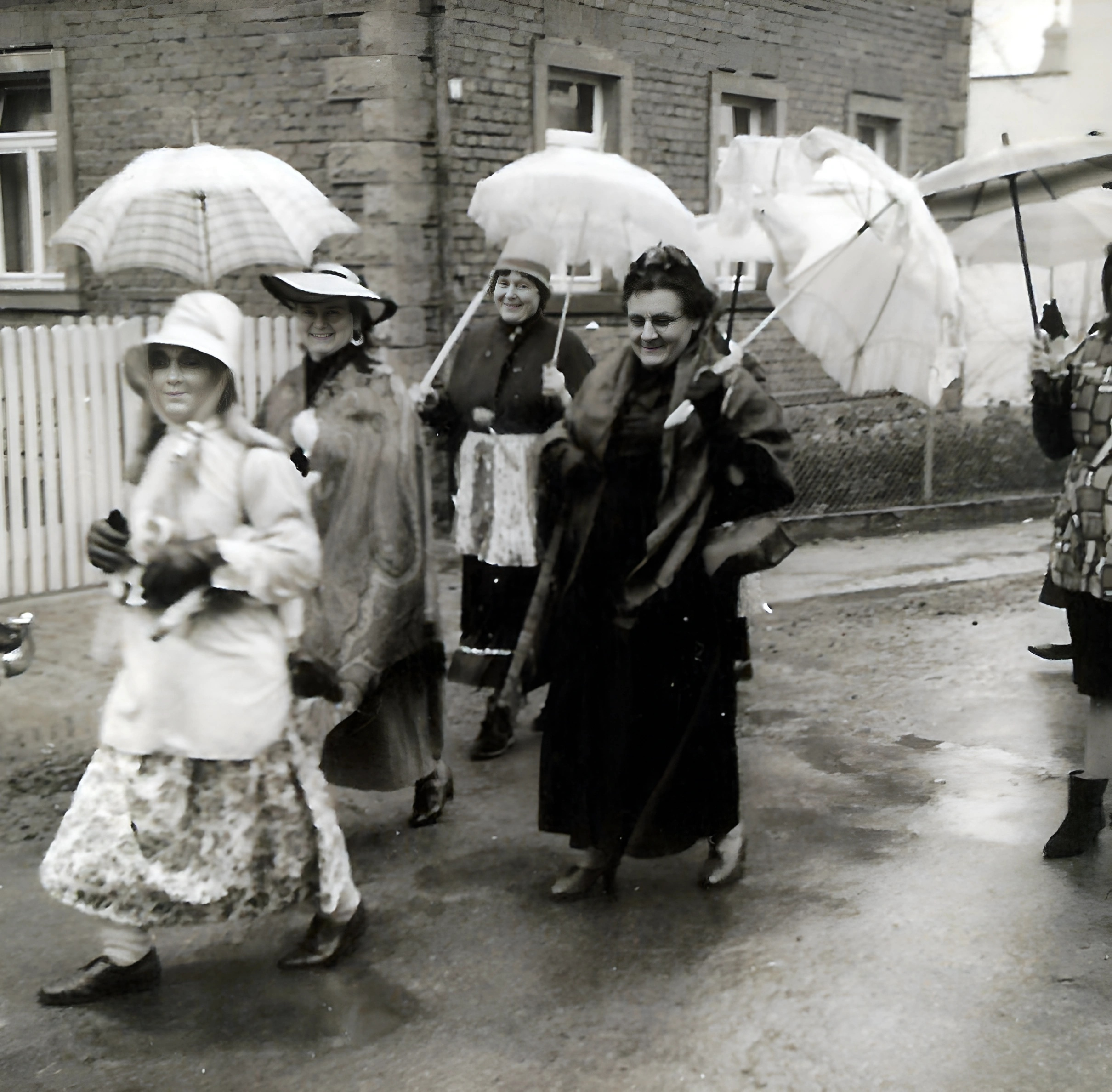 Beim Faschingsumzug 1950