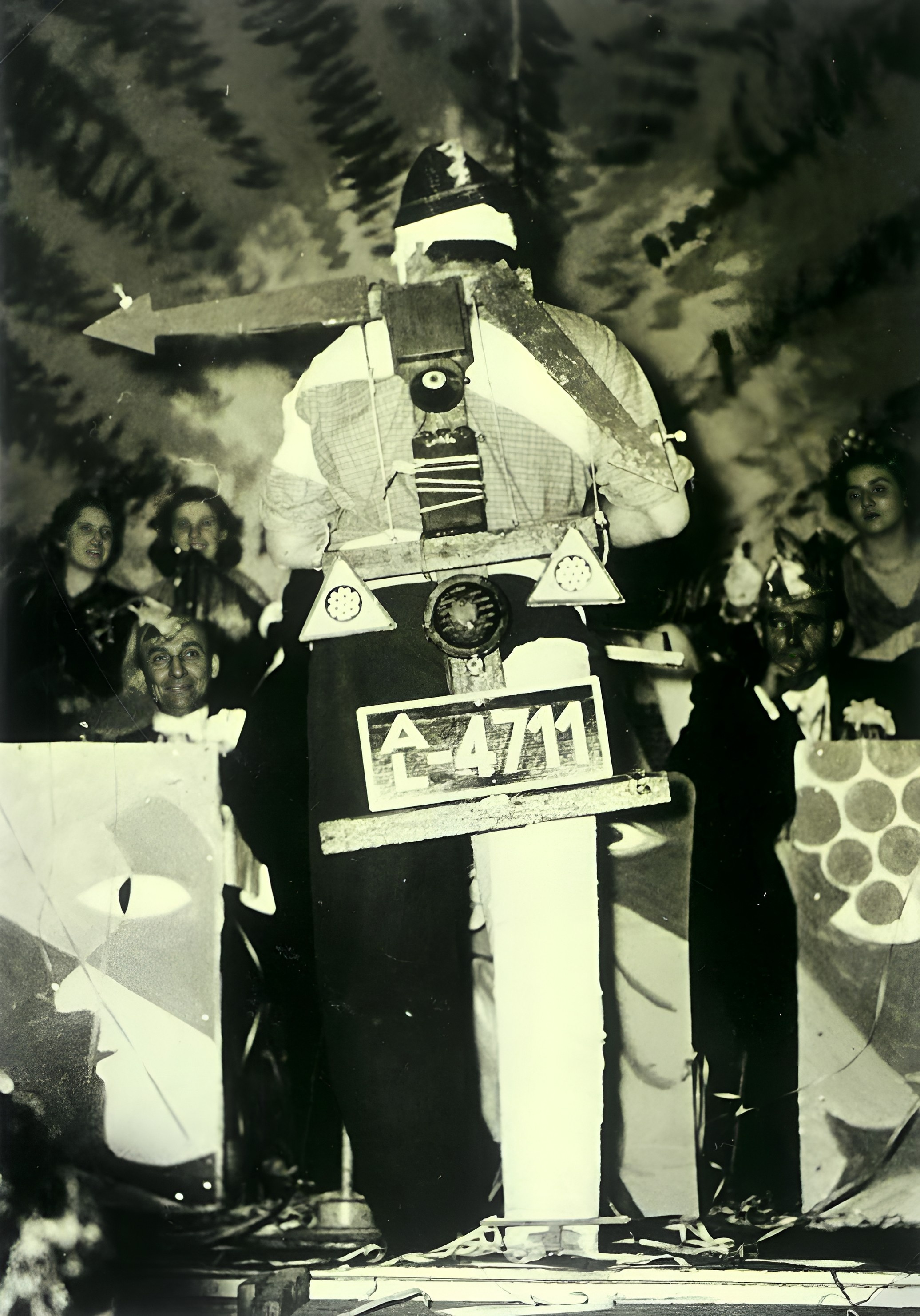 Hermann Pfister als "Der letzte Fußgänger" 1950