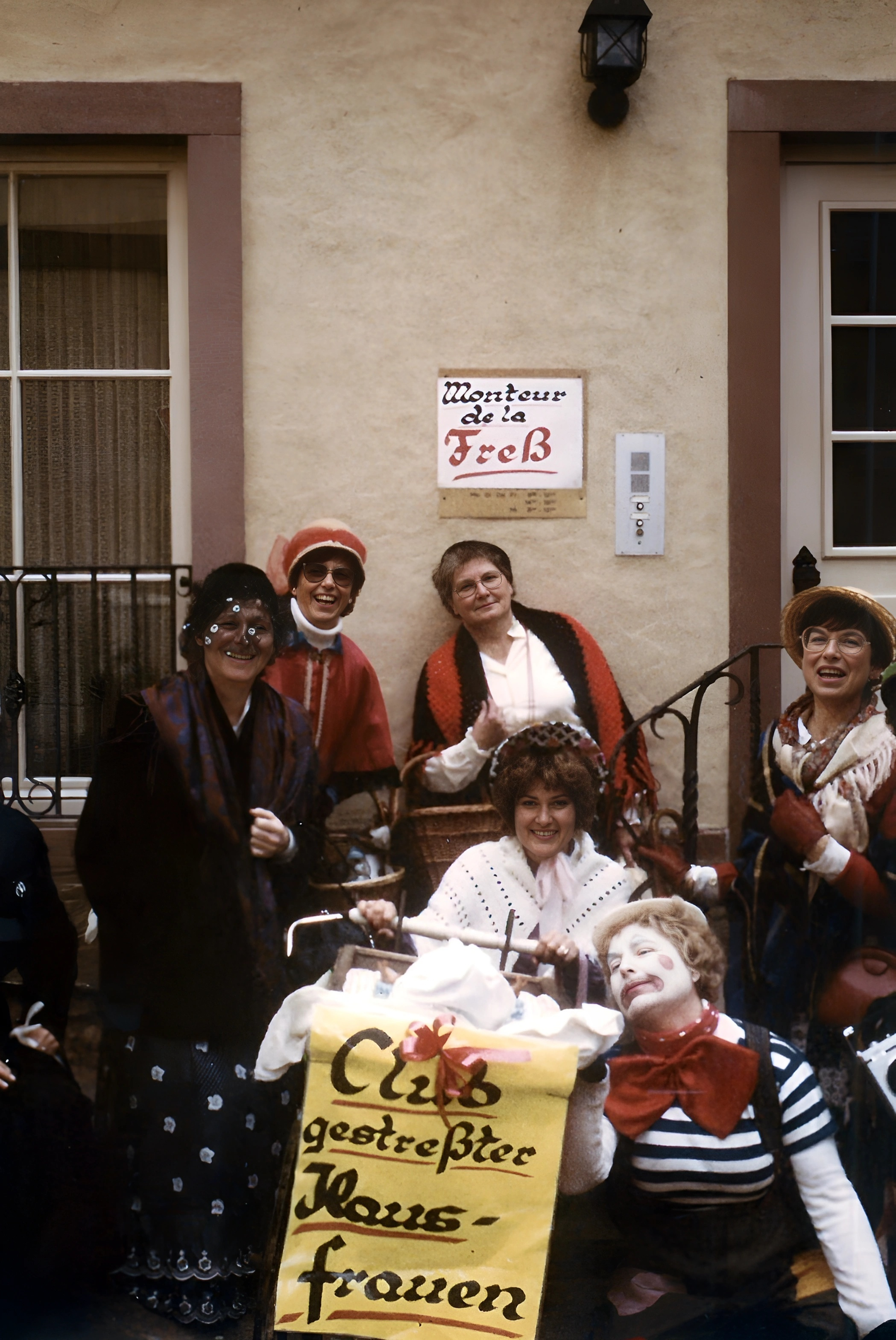 Die Mittwochsturnerinnen am Rosenmontag 1984
