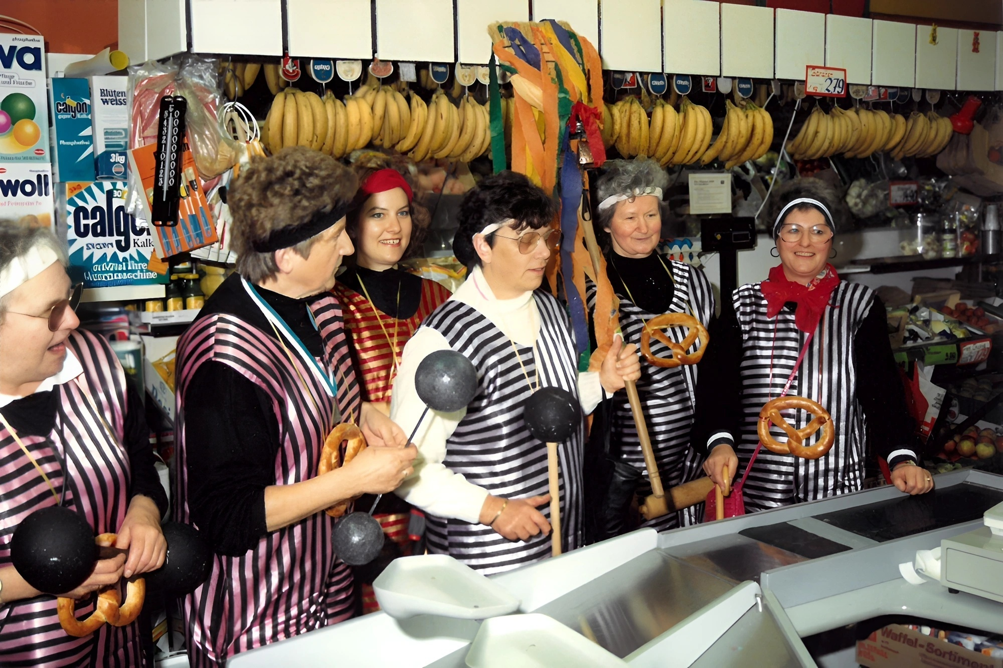 Die Mittwochsturnerinnen am Rosenmontag 1989