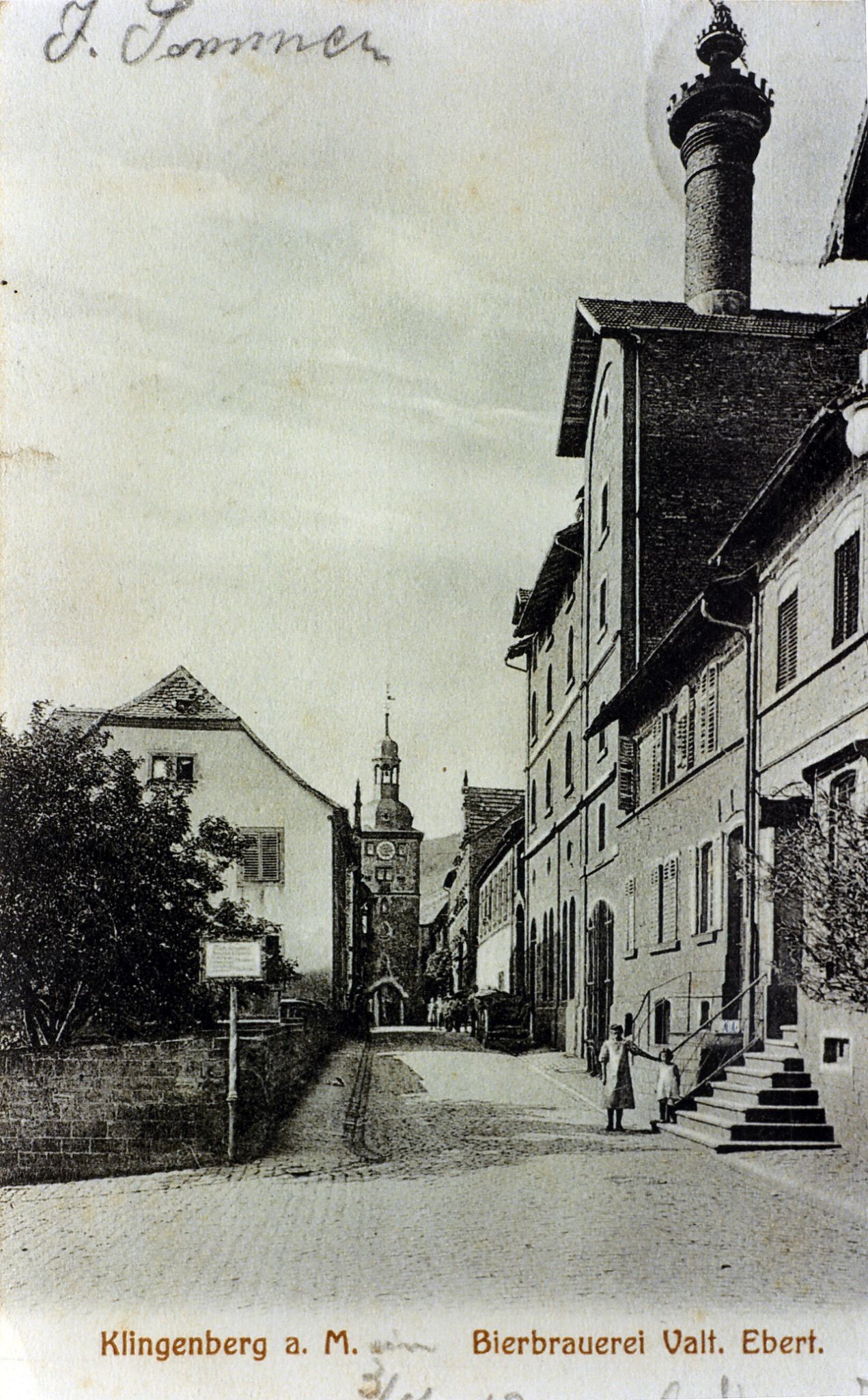 Die Wilhelmstraße, rechts die Brauerei Ebert, links die Brauereigaststätte
