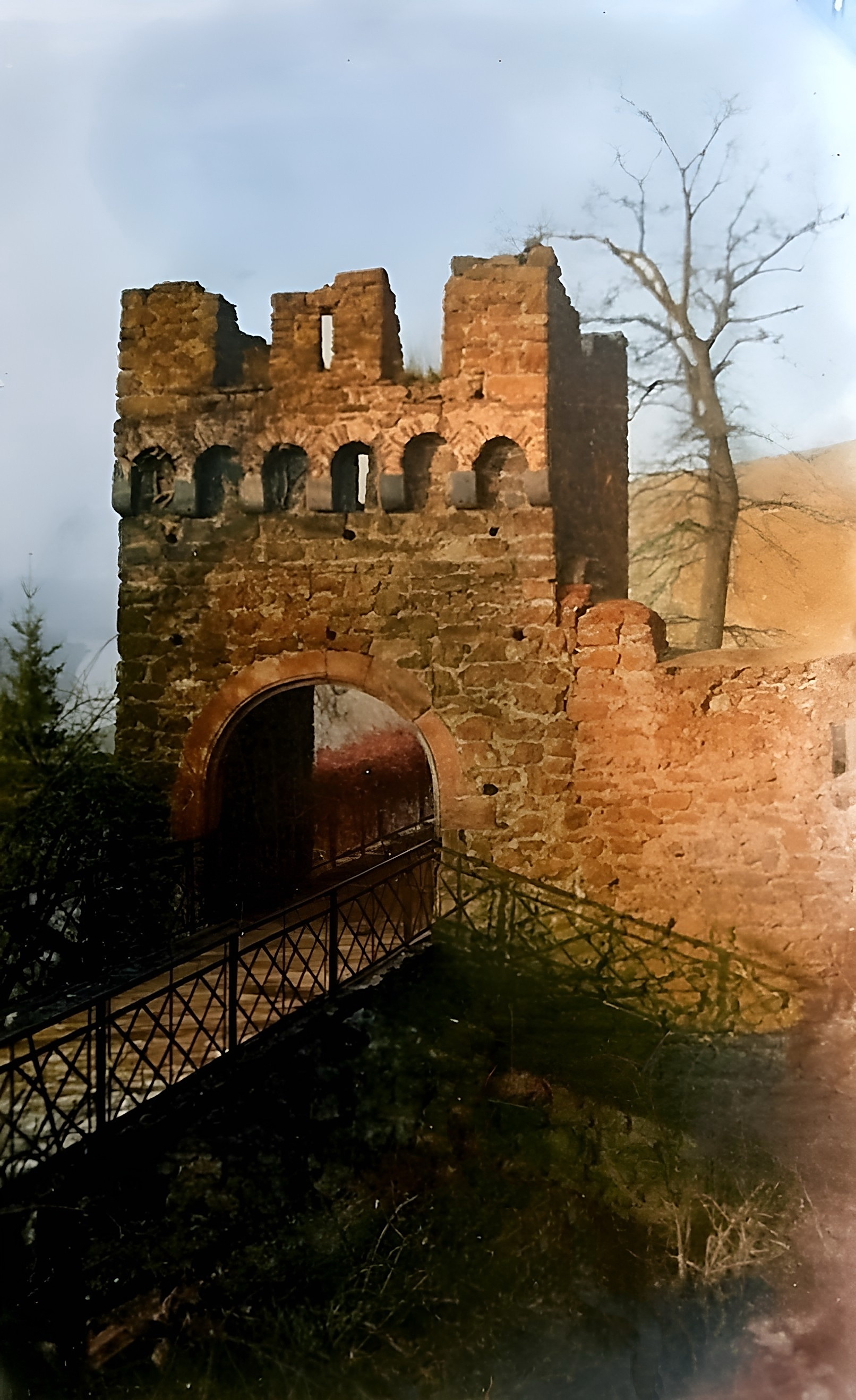 Foto des südlichen Eingangsturms