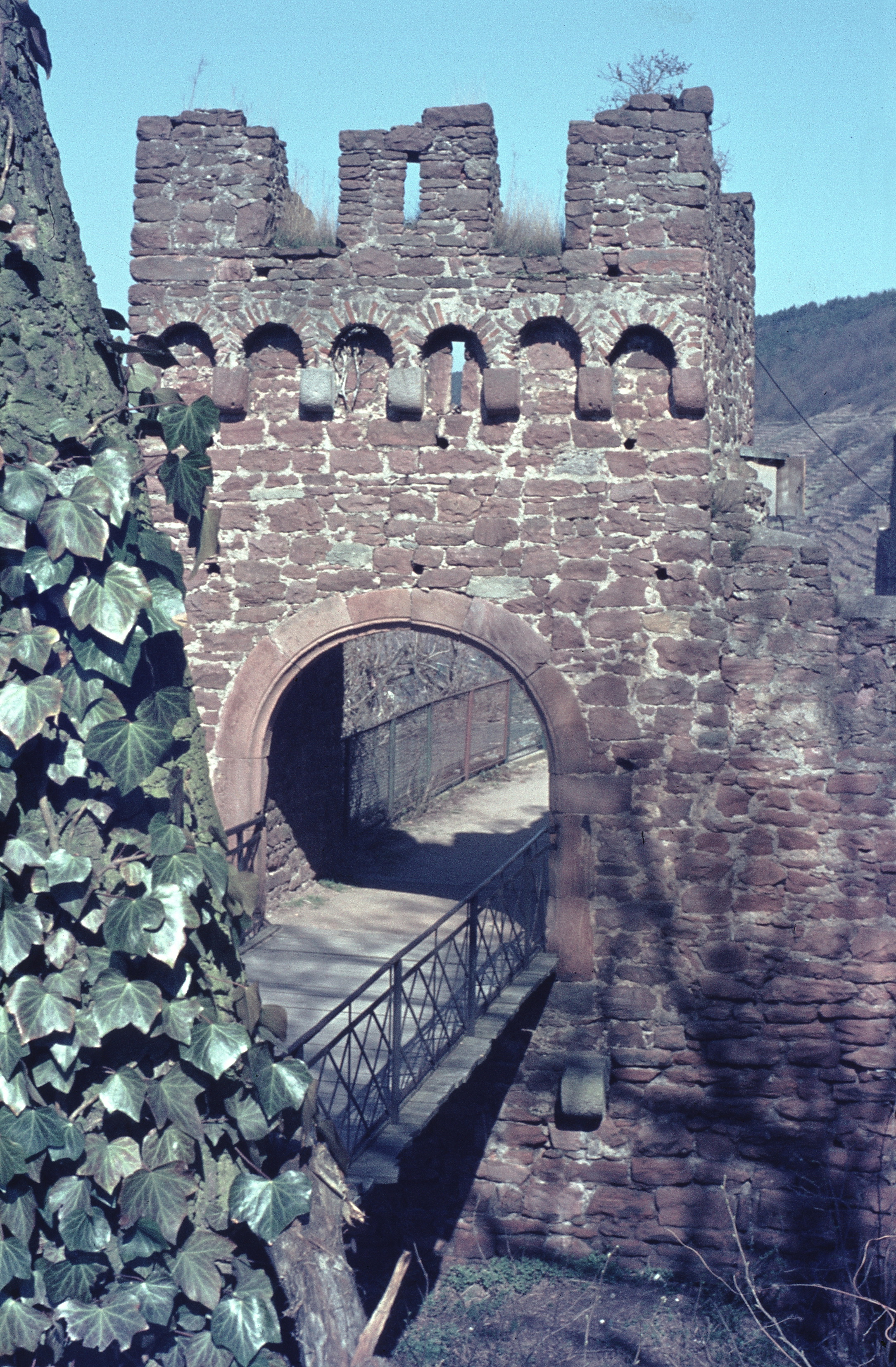 Foto des südlichen Eingangsturms