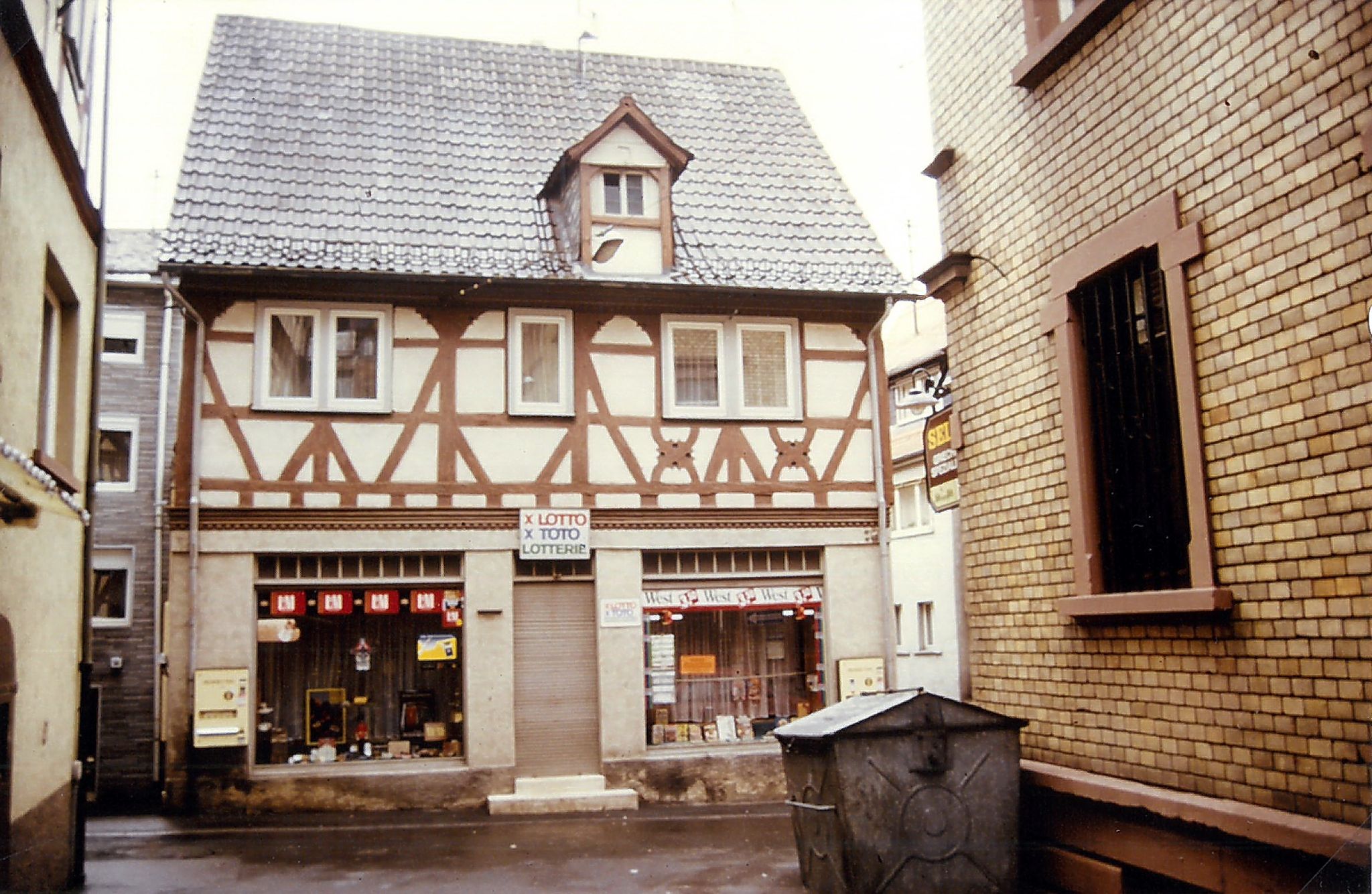 Die Hauptstraße 36 - Haus Weichel