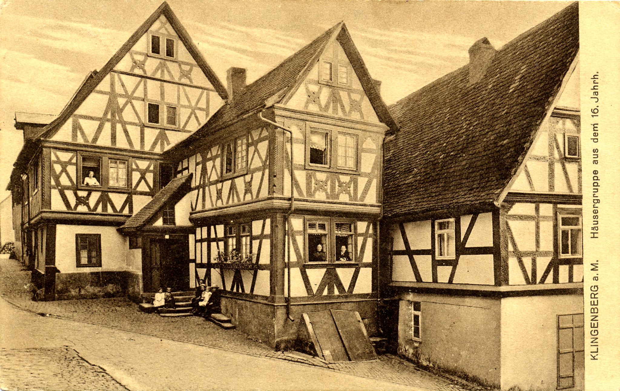 Ansichtskarte des mehrflügeligen Gebäudes, Kirchenstraße 2