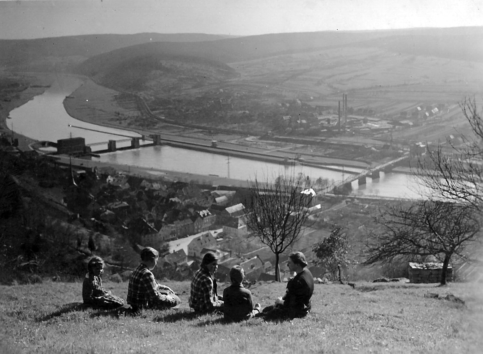 Juliane Pfister mit Kindern