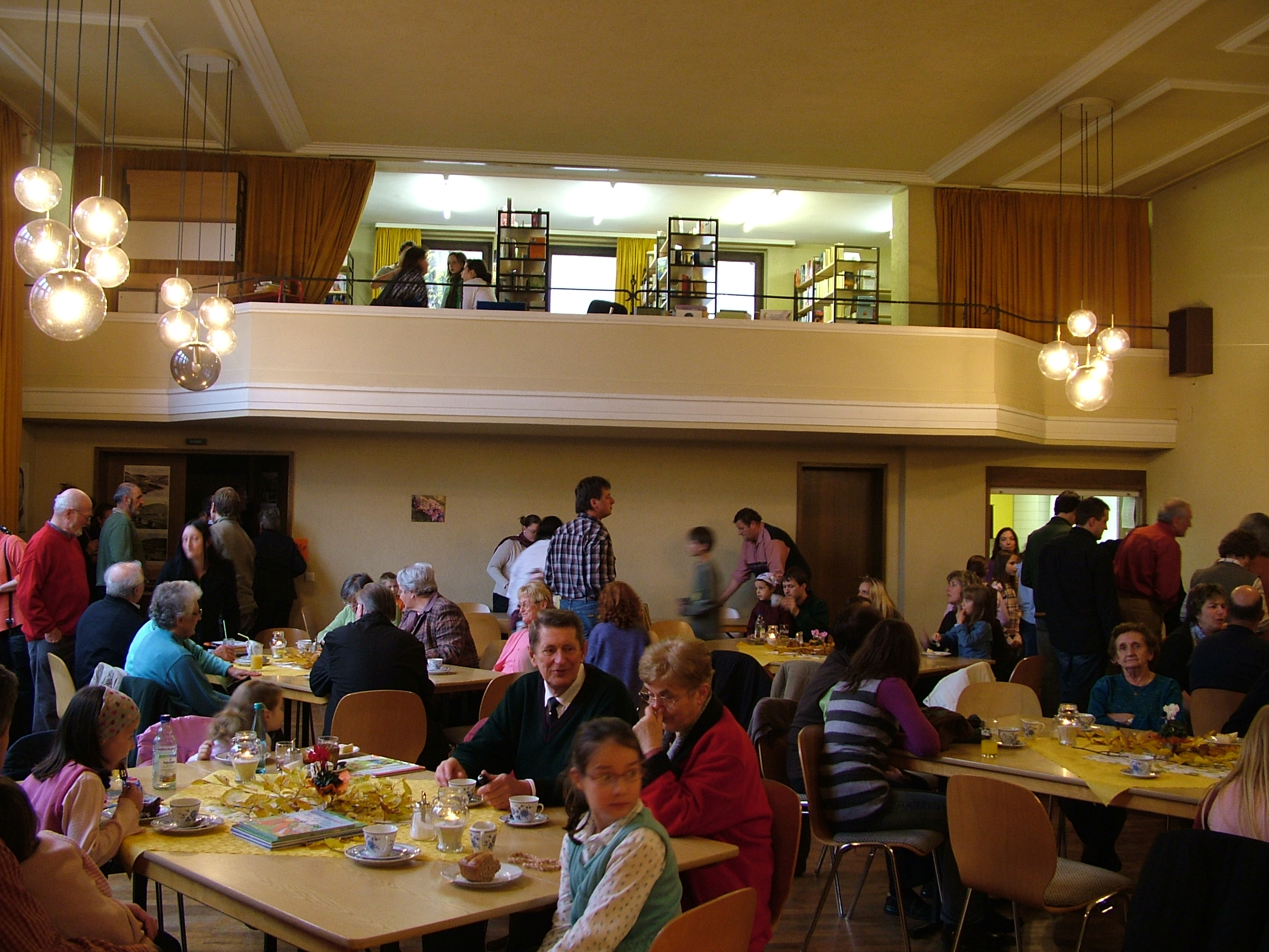 Kaffeestube anl. der Neueröffnung des renovierten Pfarrheims am 4.11.2007