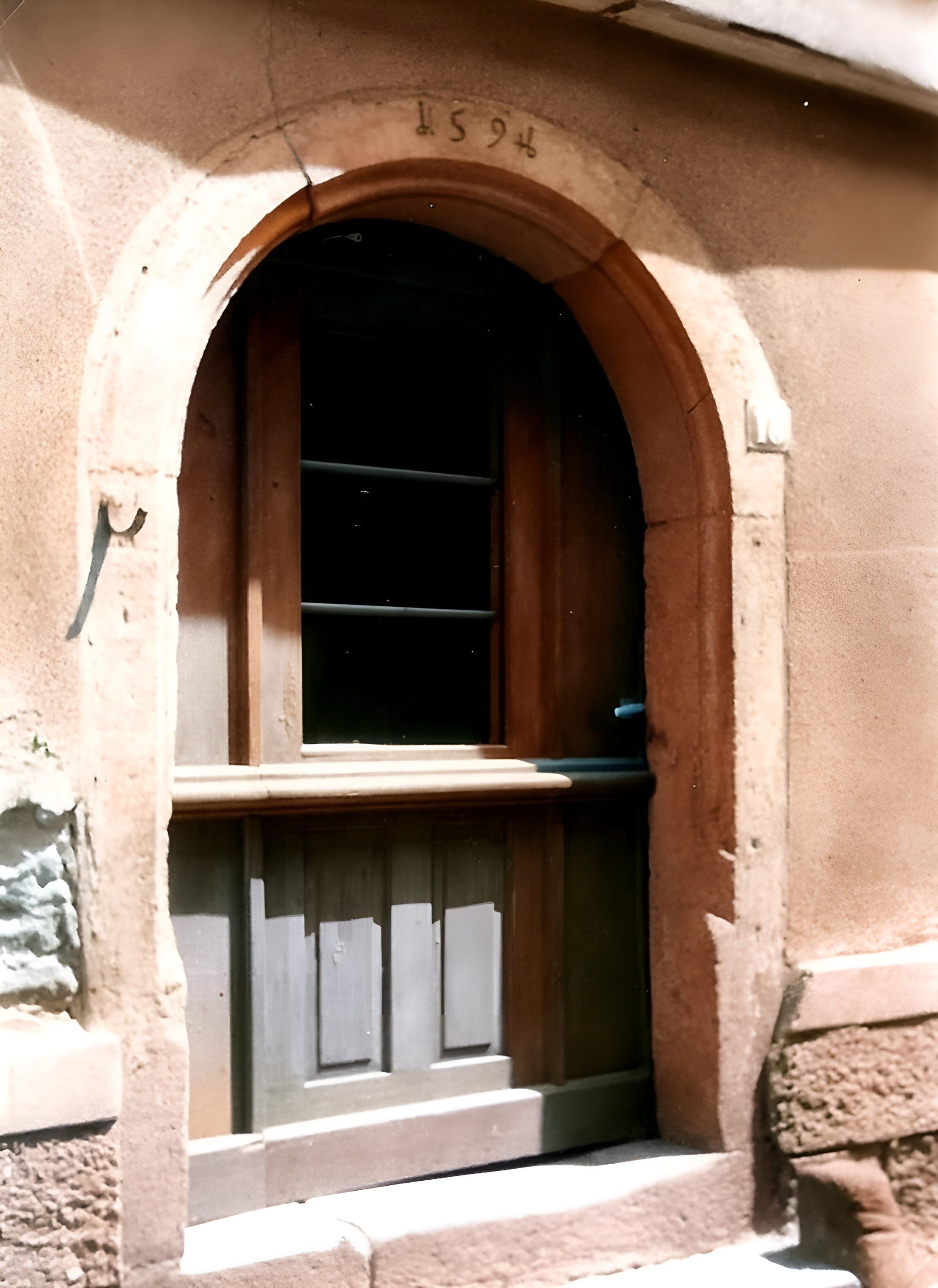 Torbogen in der Mainstraße 18