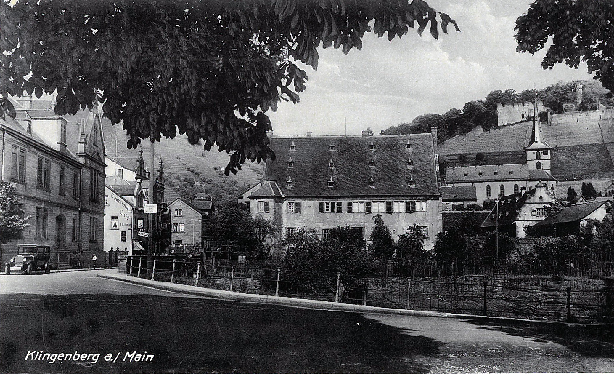 Ansichtskarte mit Haupthaus um 1930