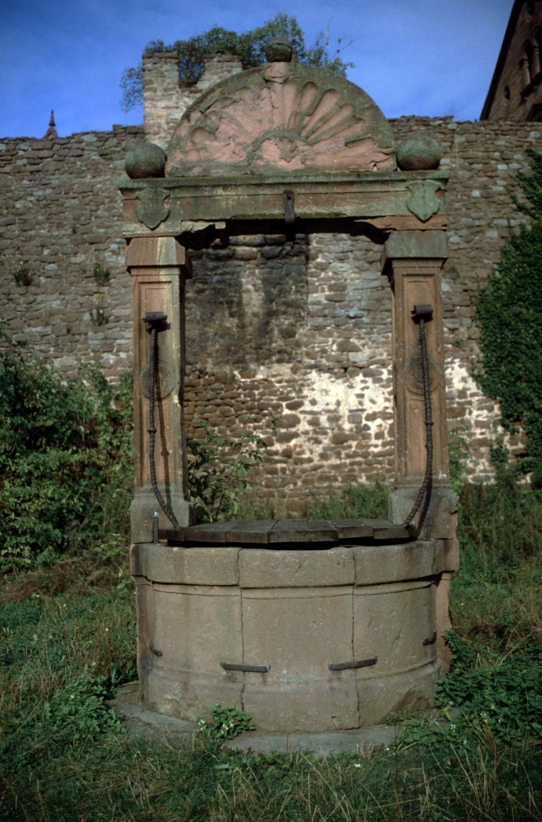 Schöpfbrunnen um 1985