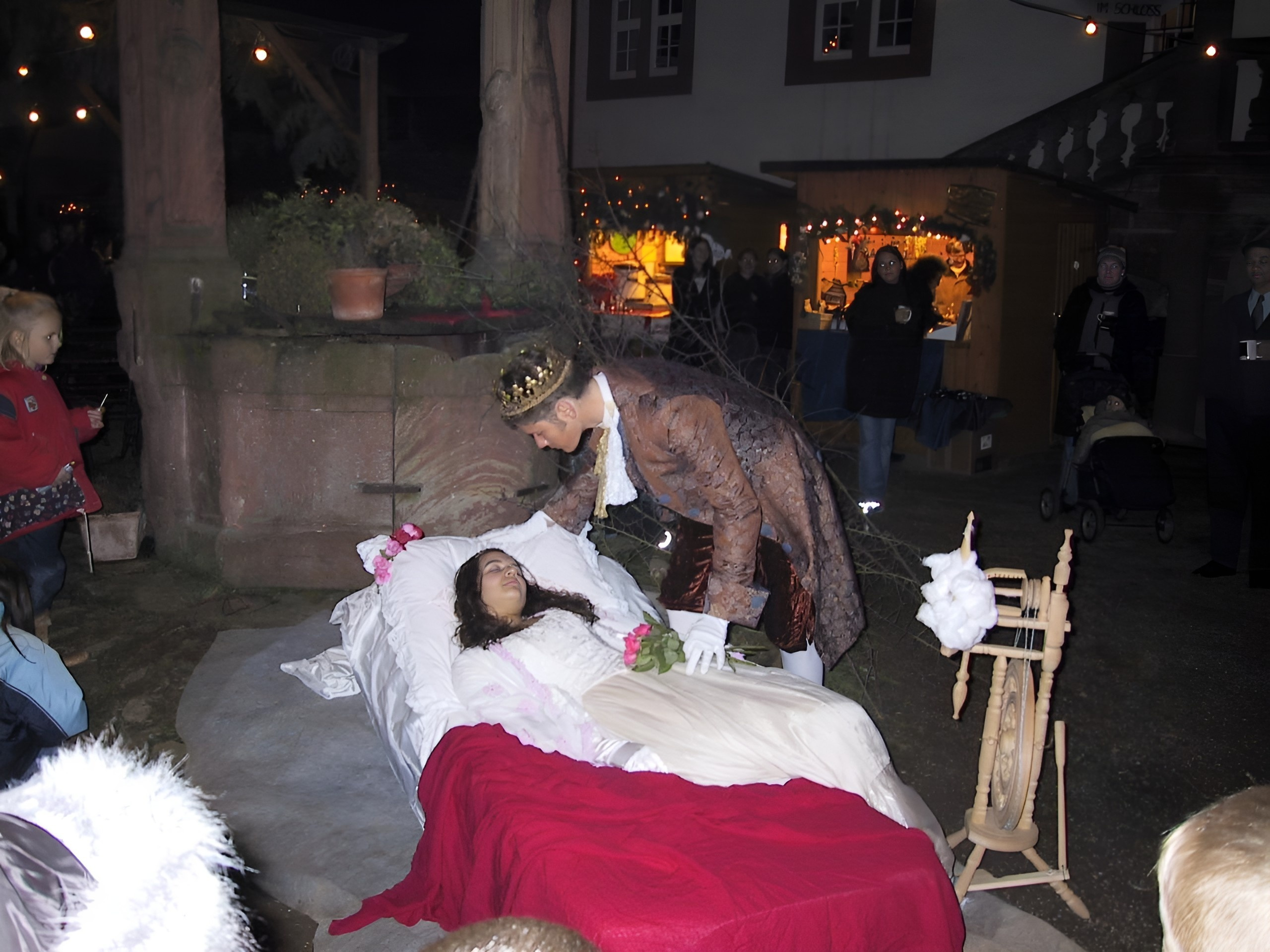 Weihnachtsmarkt im Schlosshof 2003