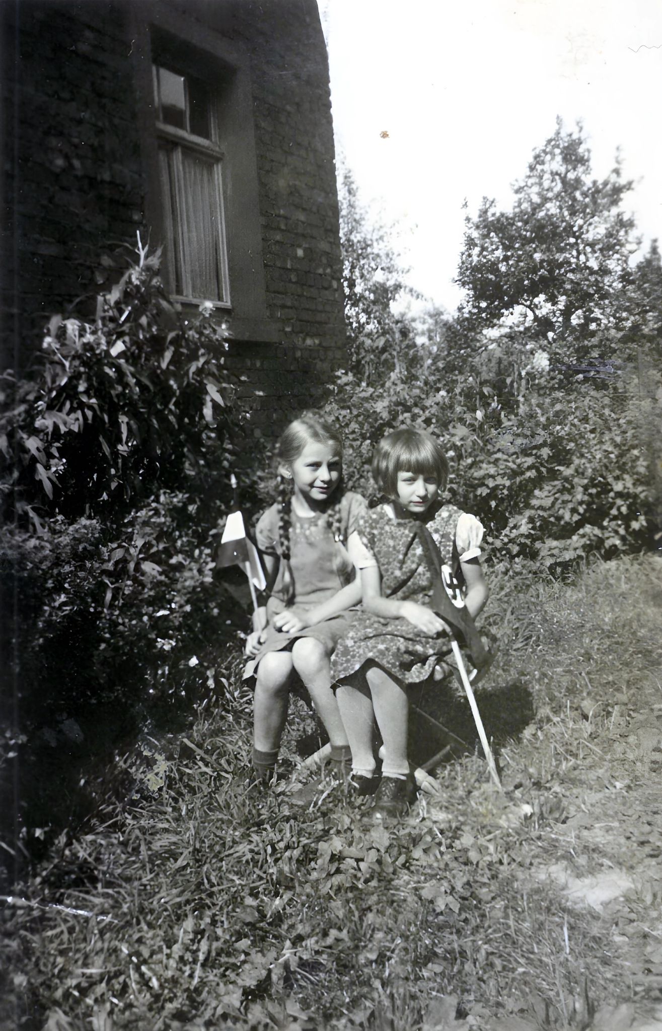 Gudrun Ritterspach (verh. Berninger) und Liselotte Grosch