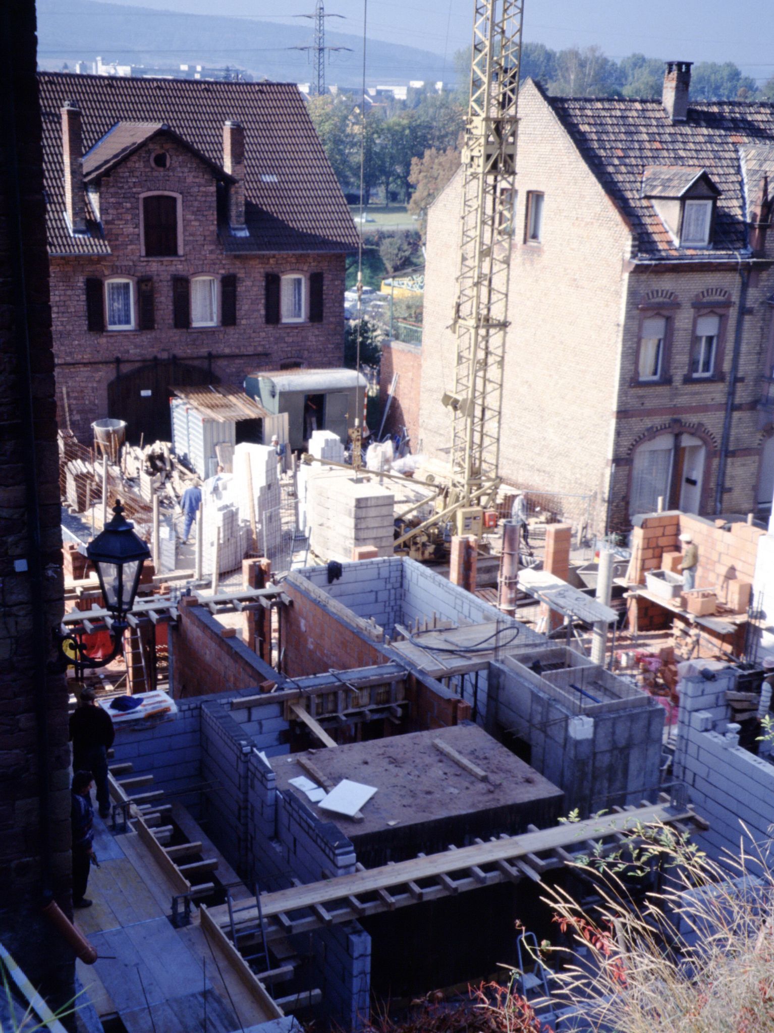 Bau des Gebäudes Wilhelmstraße 13 im Jahr 1994