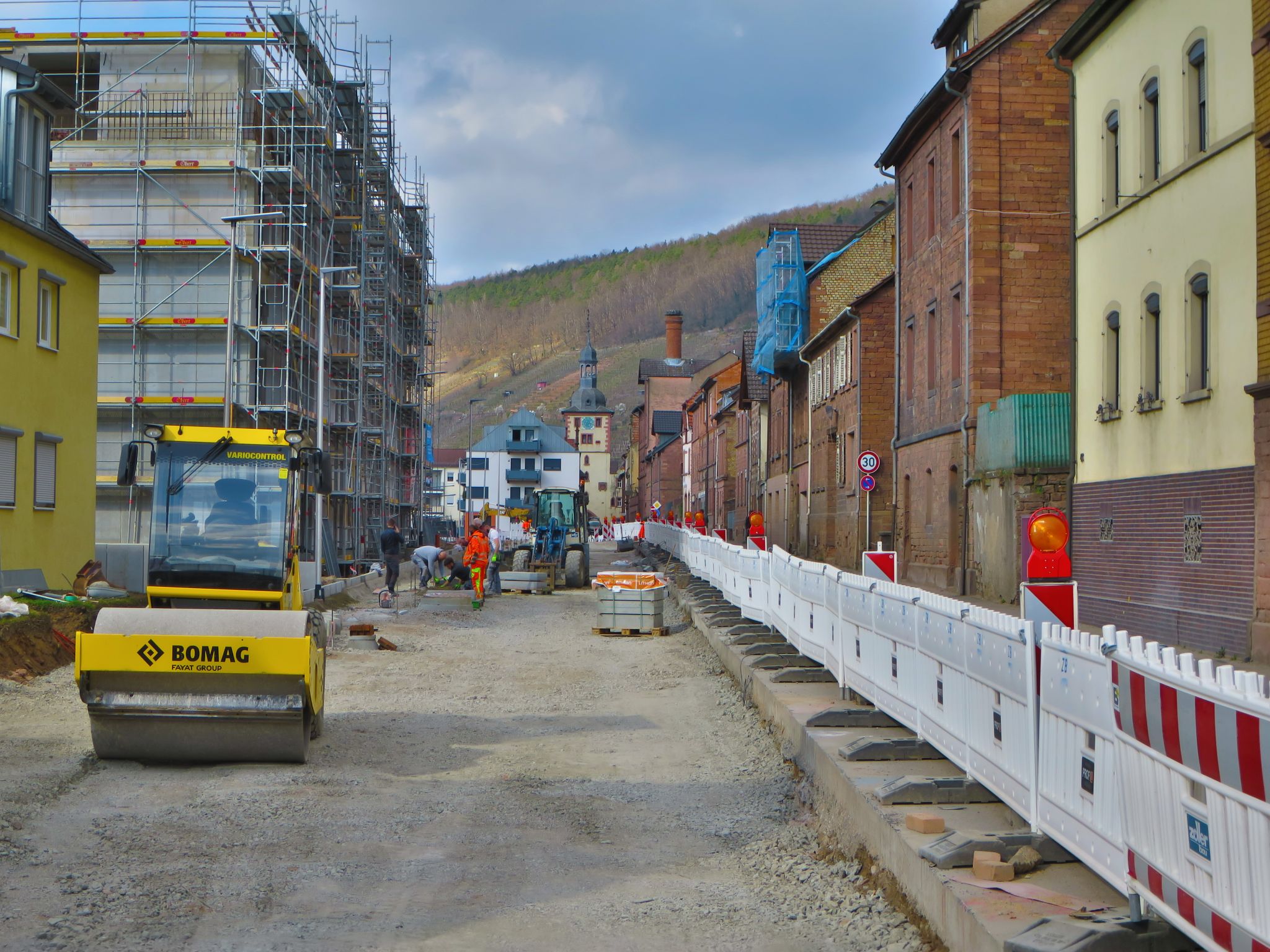 Blick von Süden in die Baustelle