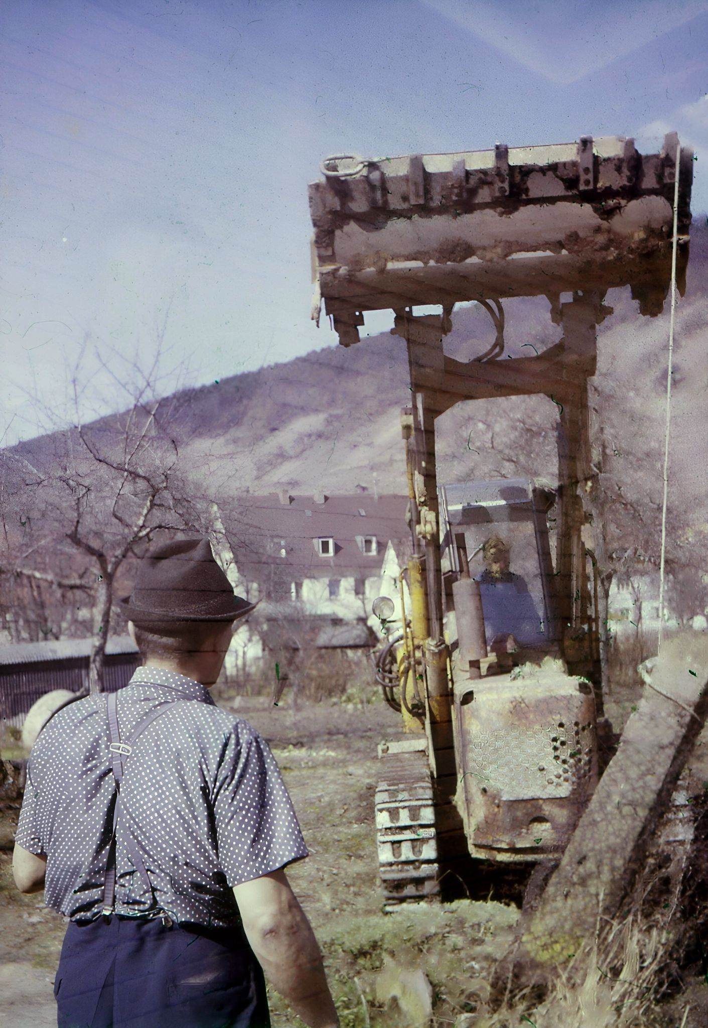 1965 110 Raemarbeiten auf dem Grundstueck