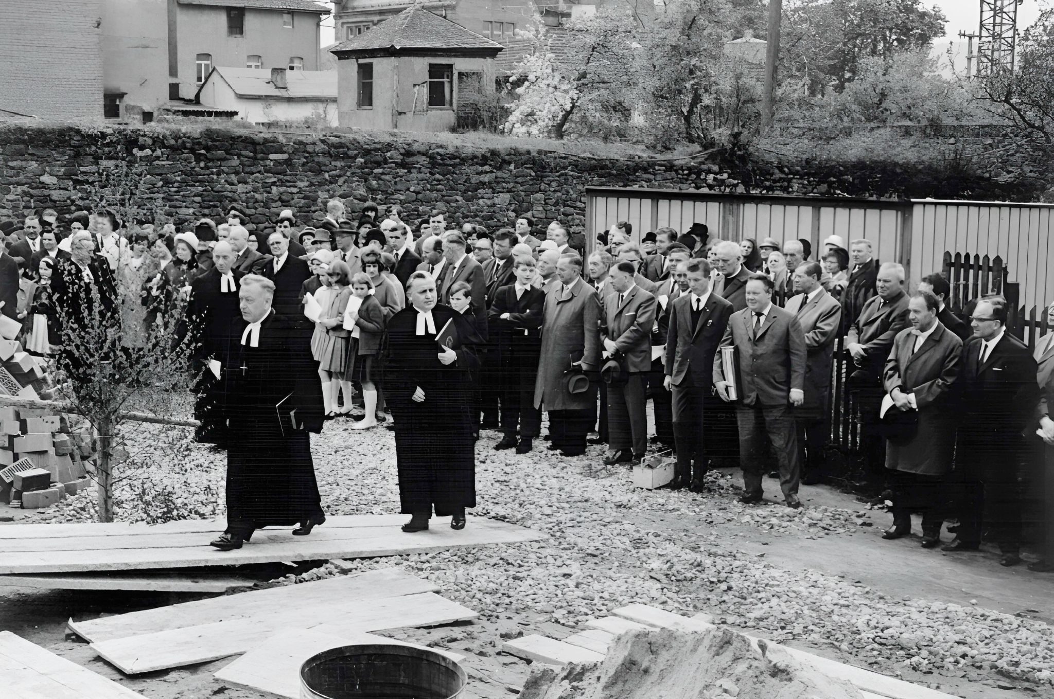 1965 210 Grundsteinlegung