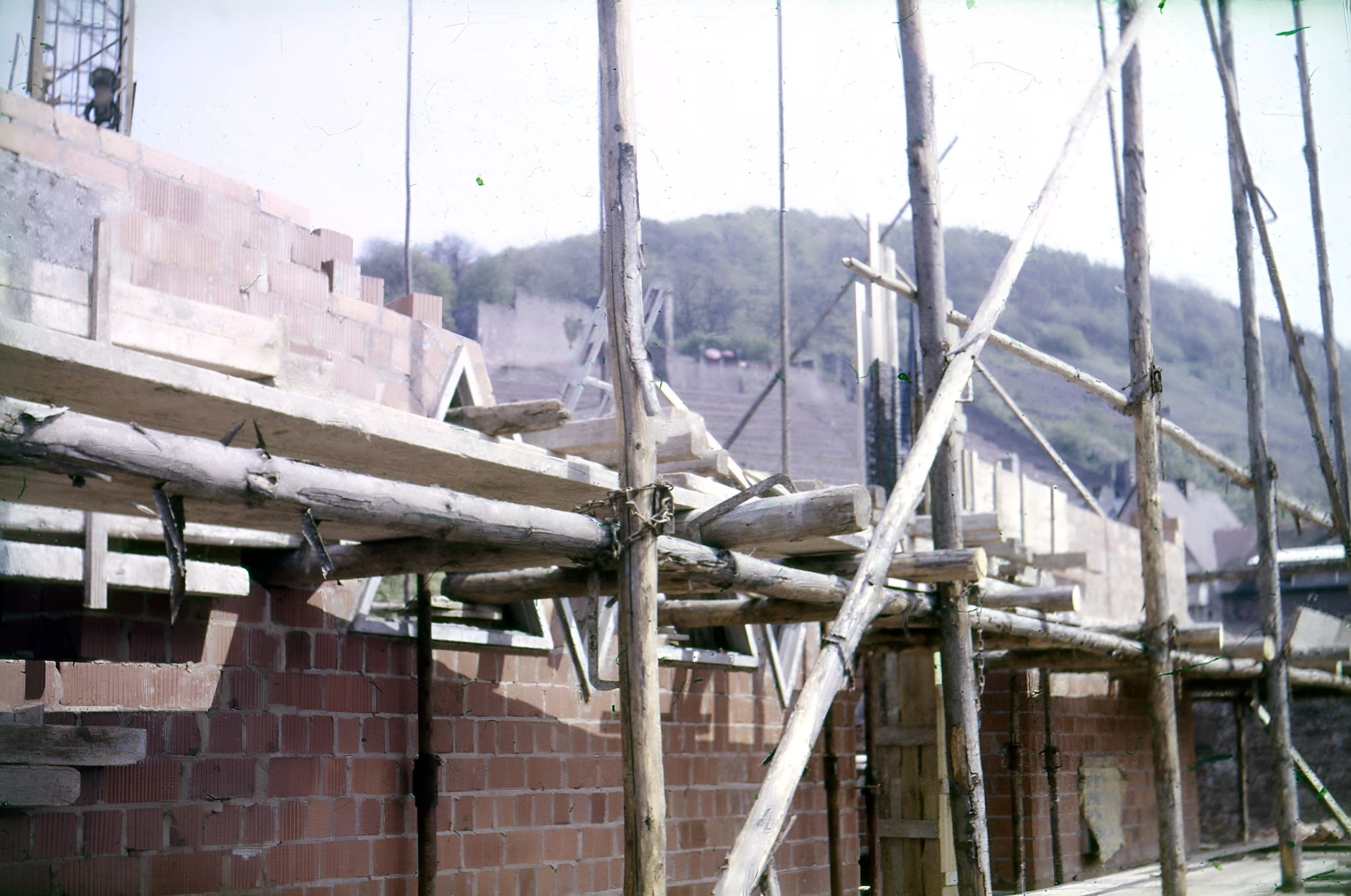 1965 330 Bau des Hauptgebaeudes