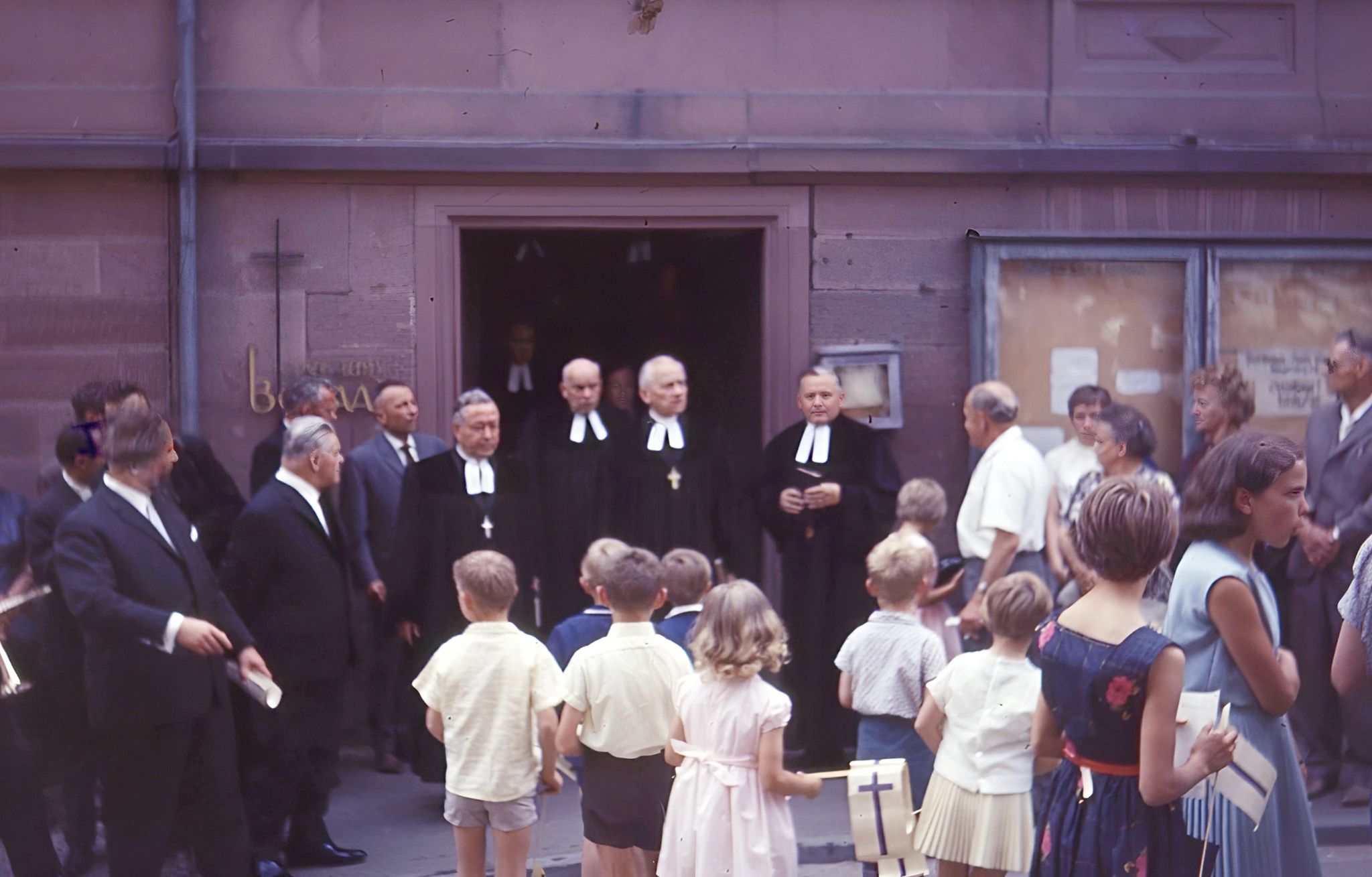 1966 600 Aufstellung am alten Betsaal