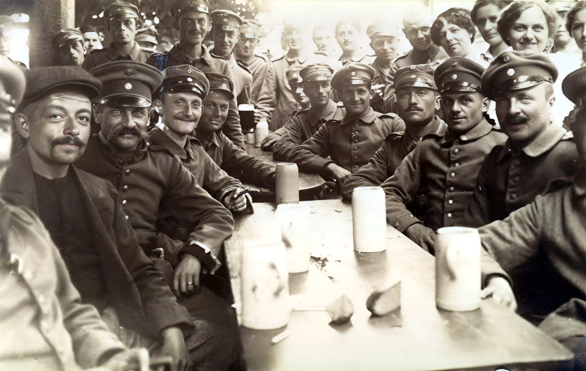 Soldaten und Verwundete des Aschaffenburger Jägerbataillons 1915