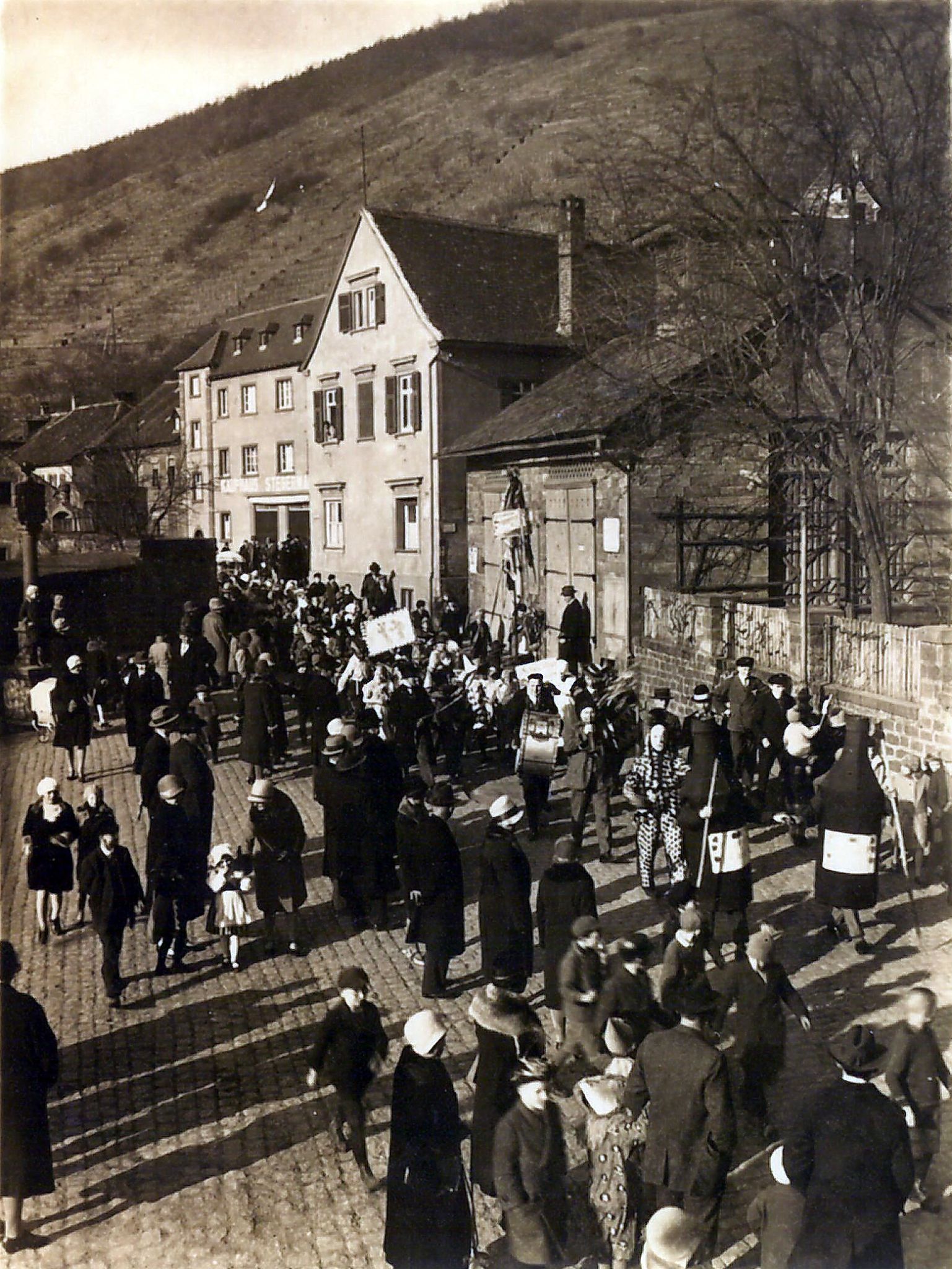 Der Marktplatz war Schauplatz vieler Umzüge und Faschingsveranstaltungen