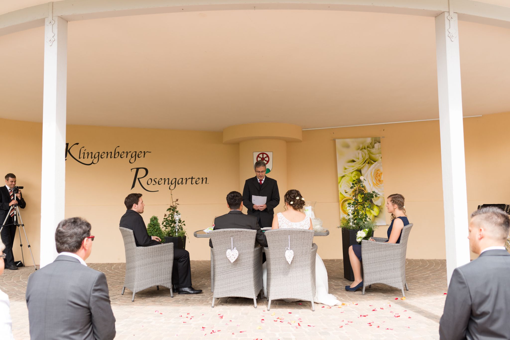 Seit 2013 geben sich Brautpaare im Rosengarten das Ja-Wort