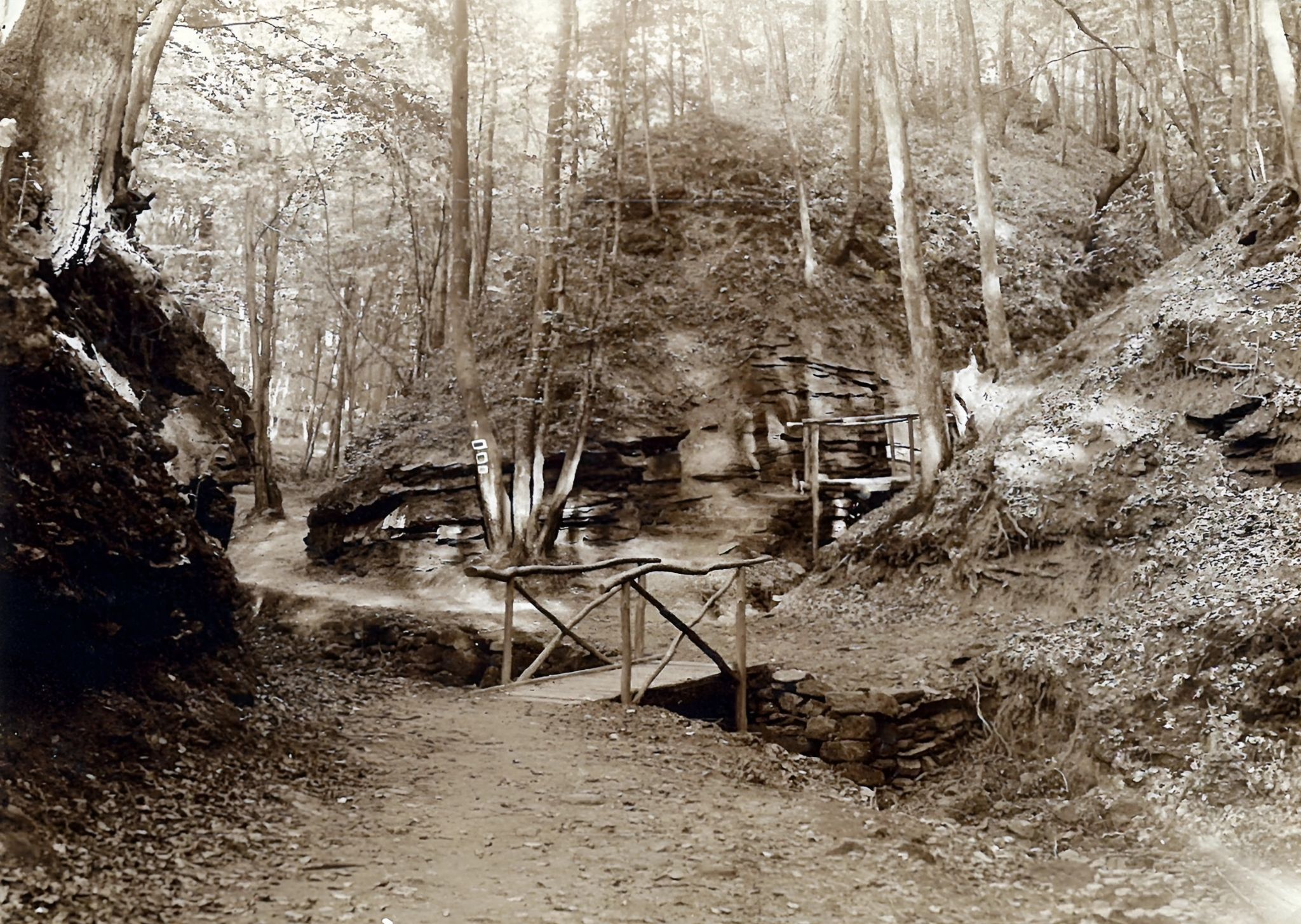An der Abzweigung zur Heunenschlucht